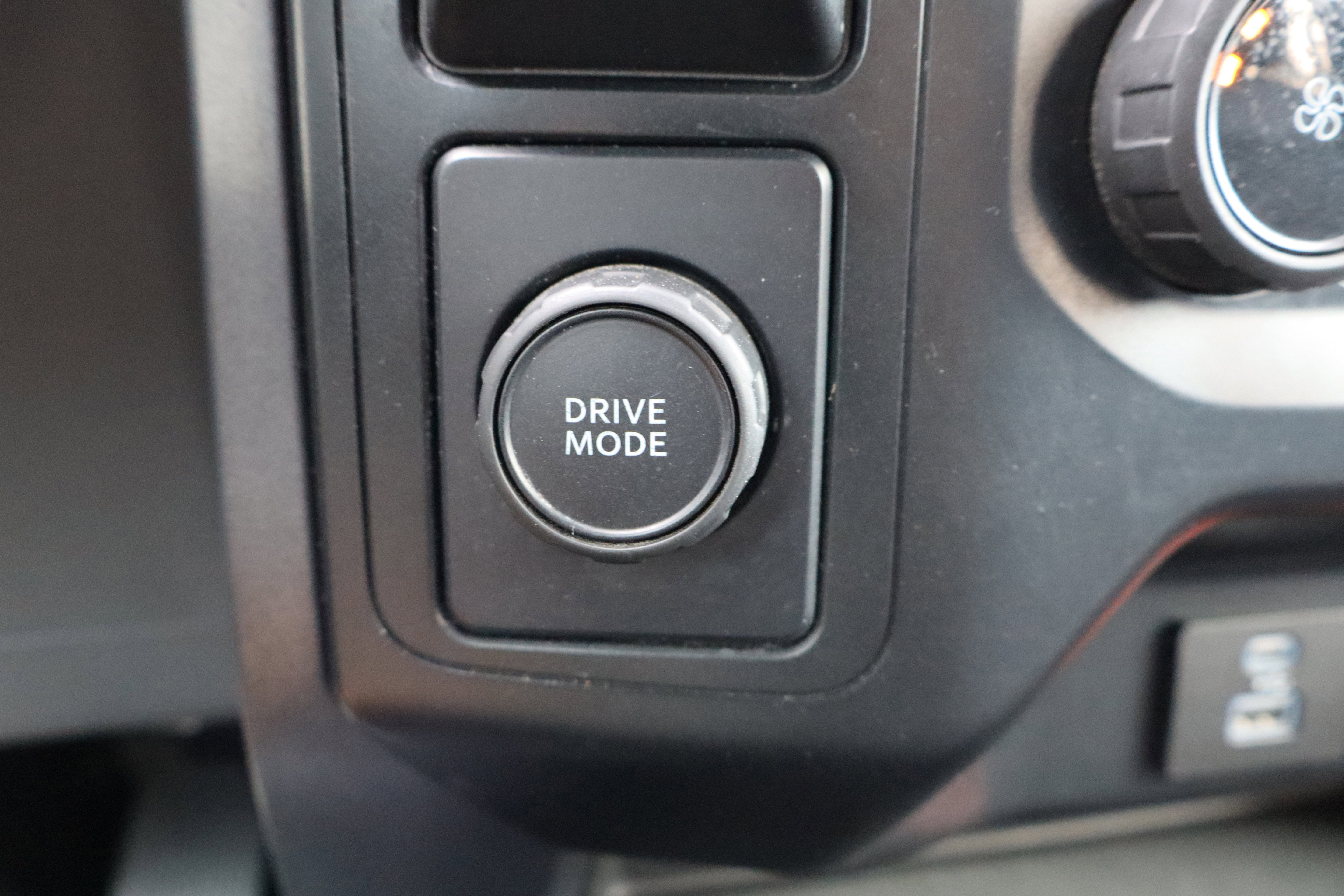 2023 Ford F-150 XLT 2WD SuperCrew 5.5' Box