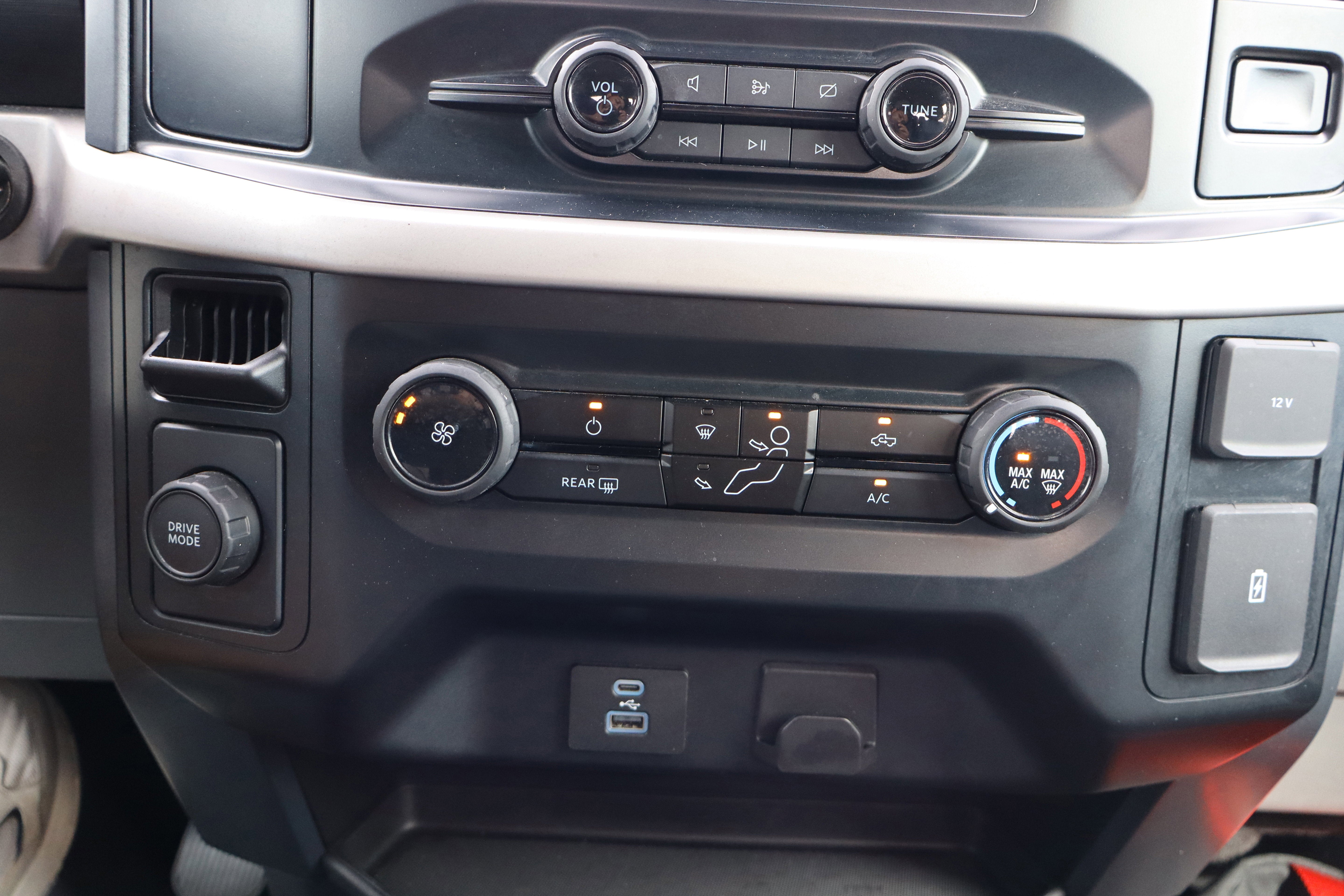 2023 Ford F-150 XLT 2WD SuperCrew 5.5' Box