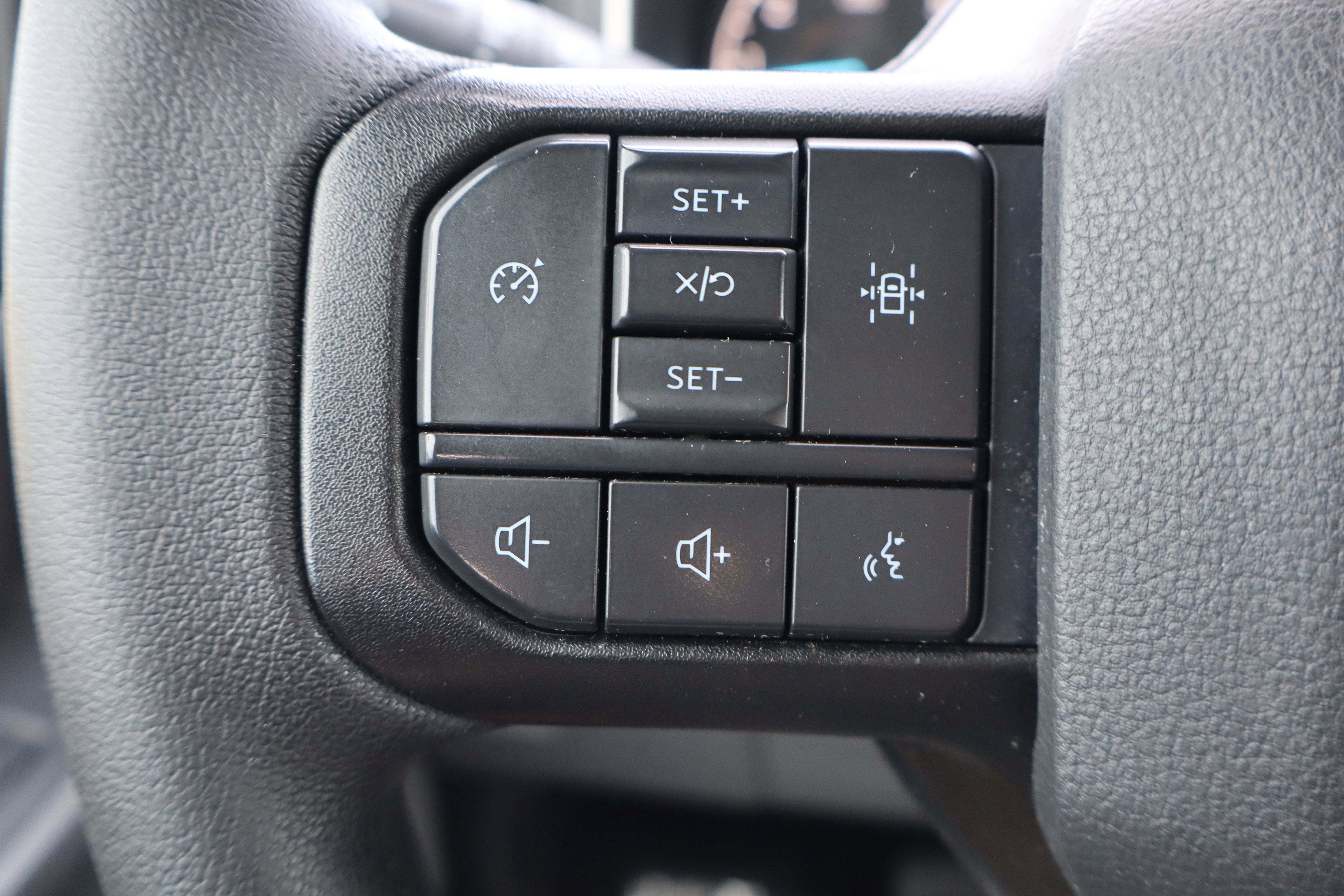 2023 Ford F-150 XLT 2WD SuperCrew 5.5' Box