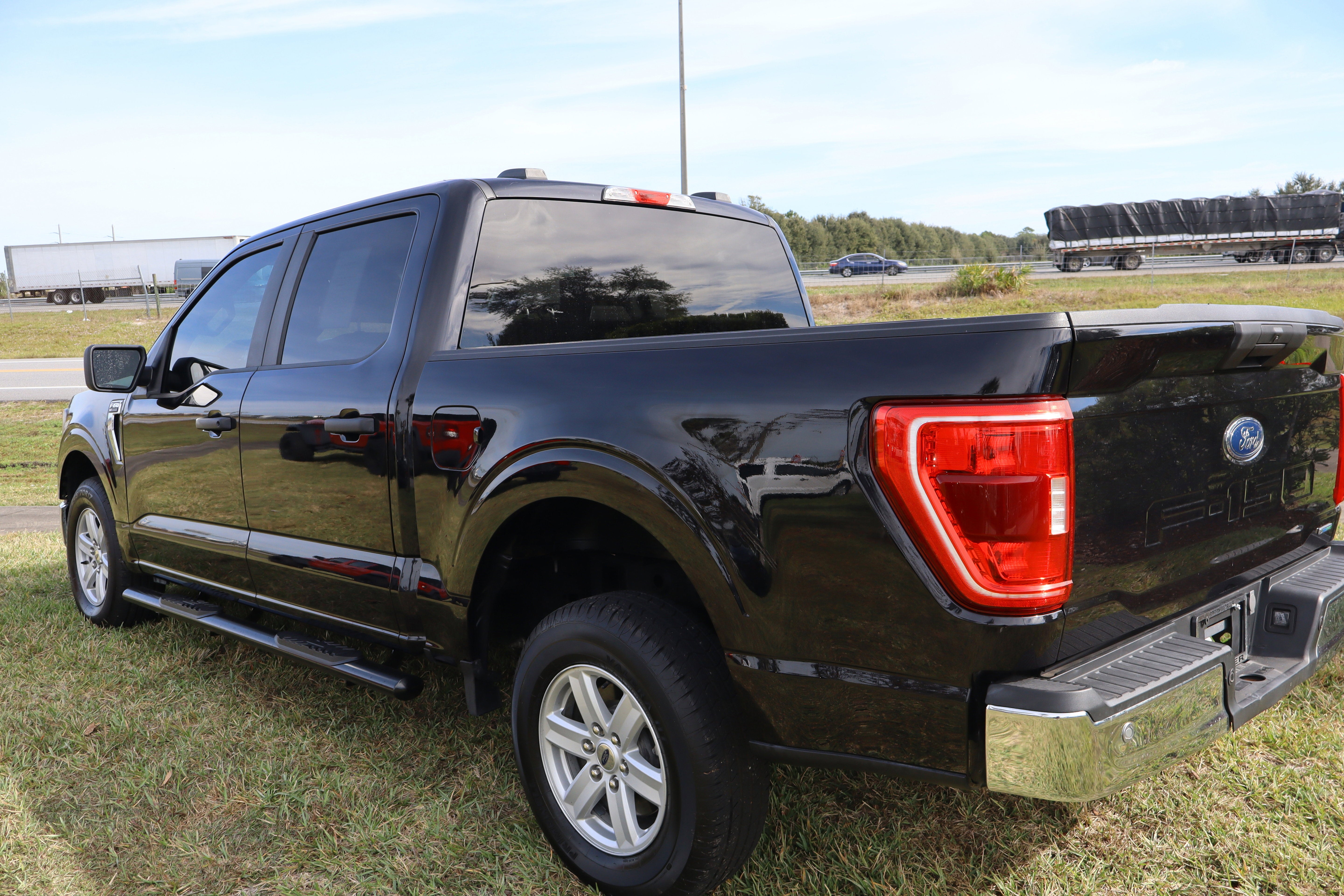 2023 Ford F-150 XLT 2WD SuperCrew 5.5' Box