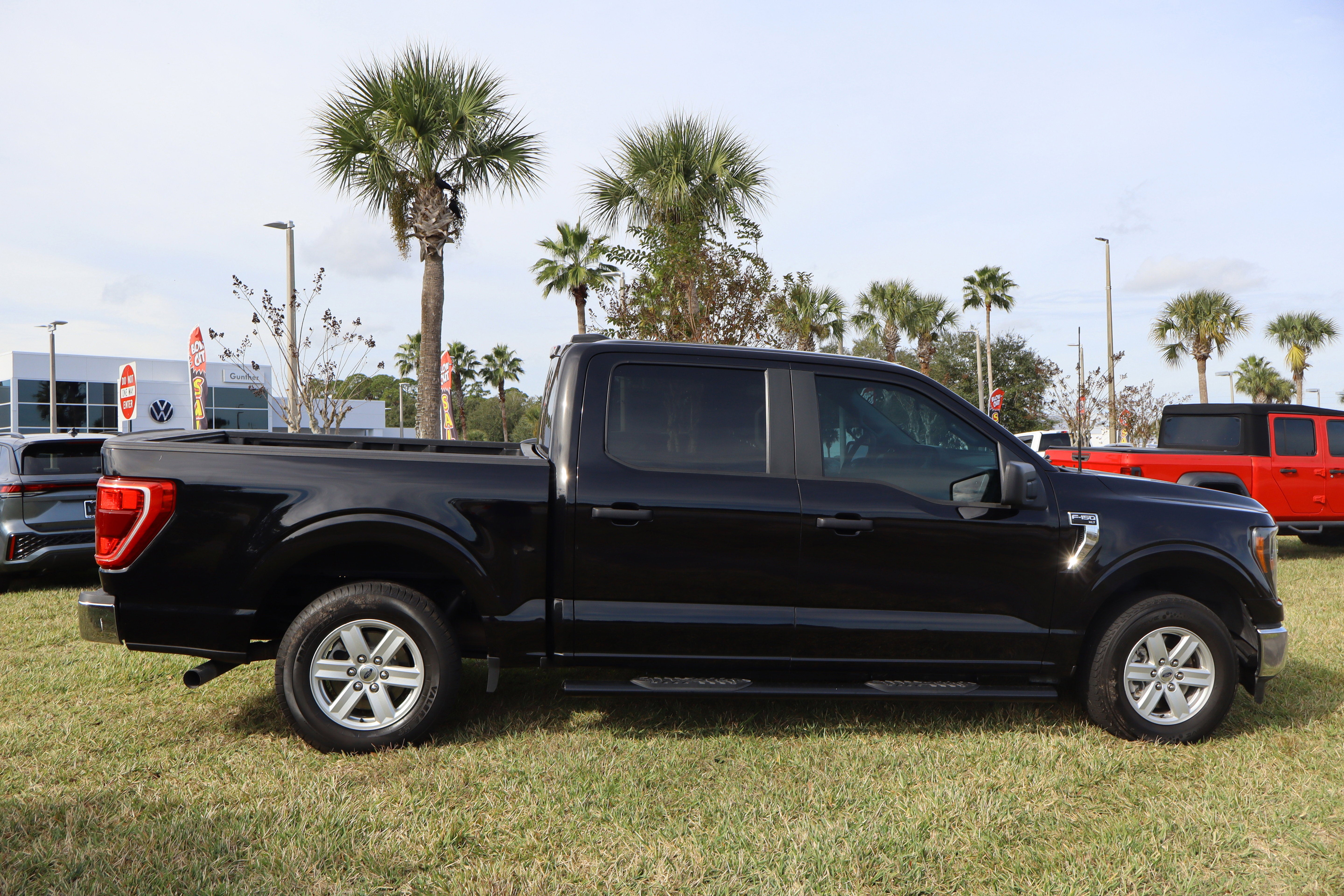 2023 Ford F-150 XLT 2WD SuperCrew 5.5' Box