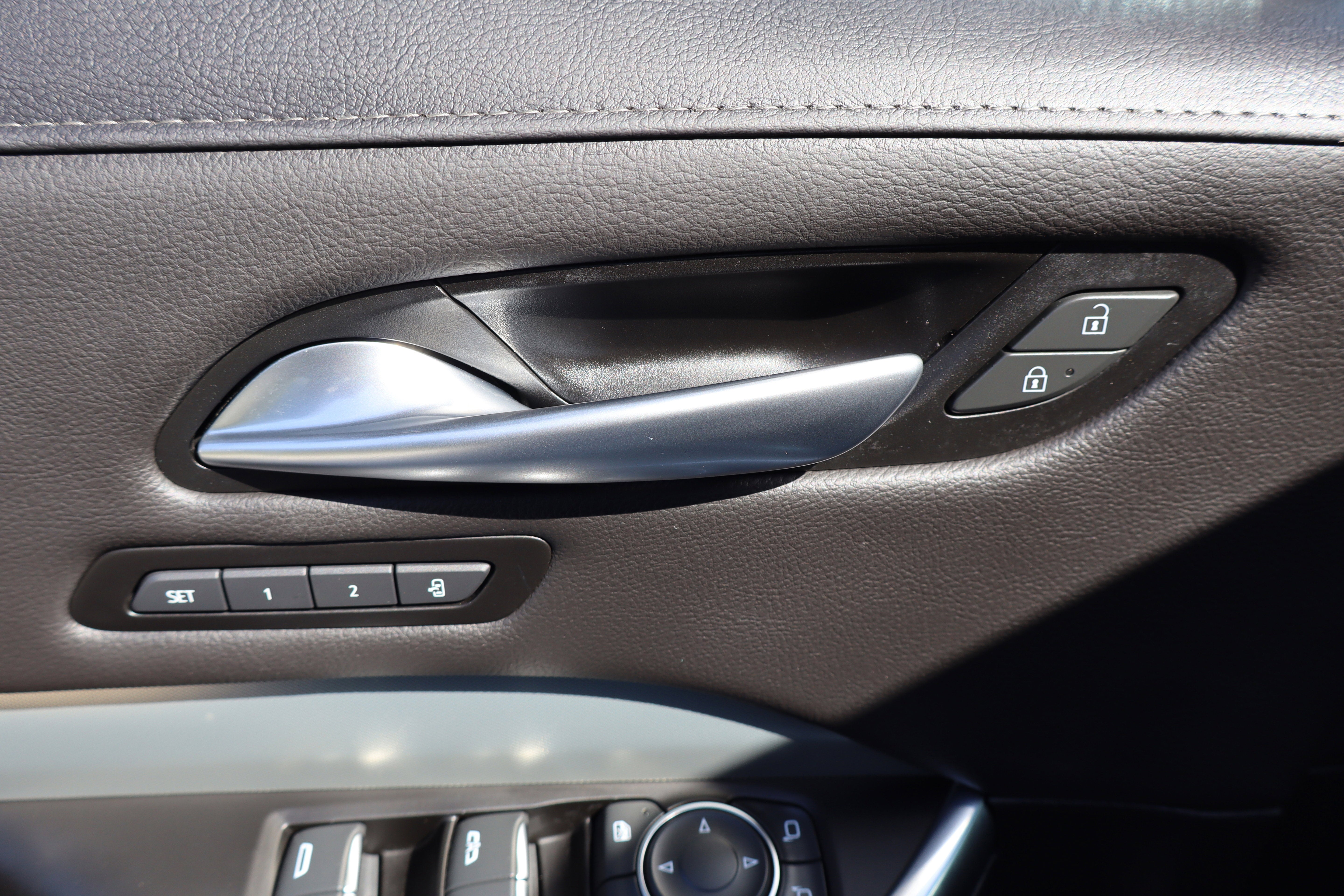 2023 Cadillac XT4 FWD Premium Luxury