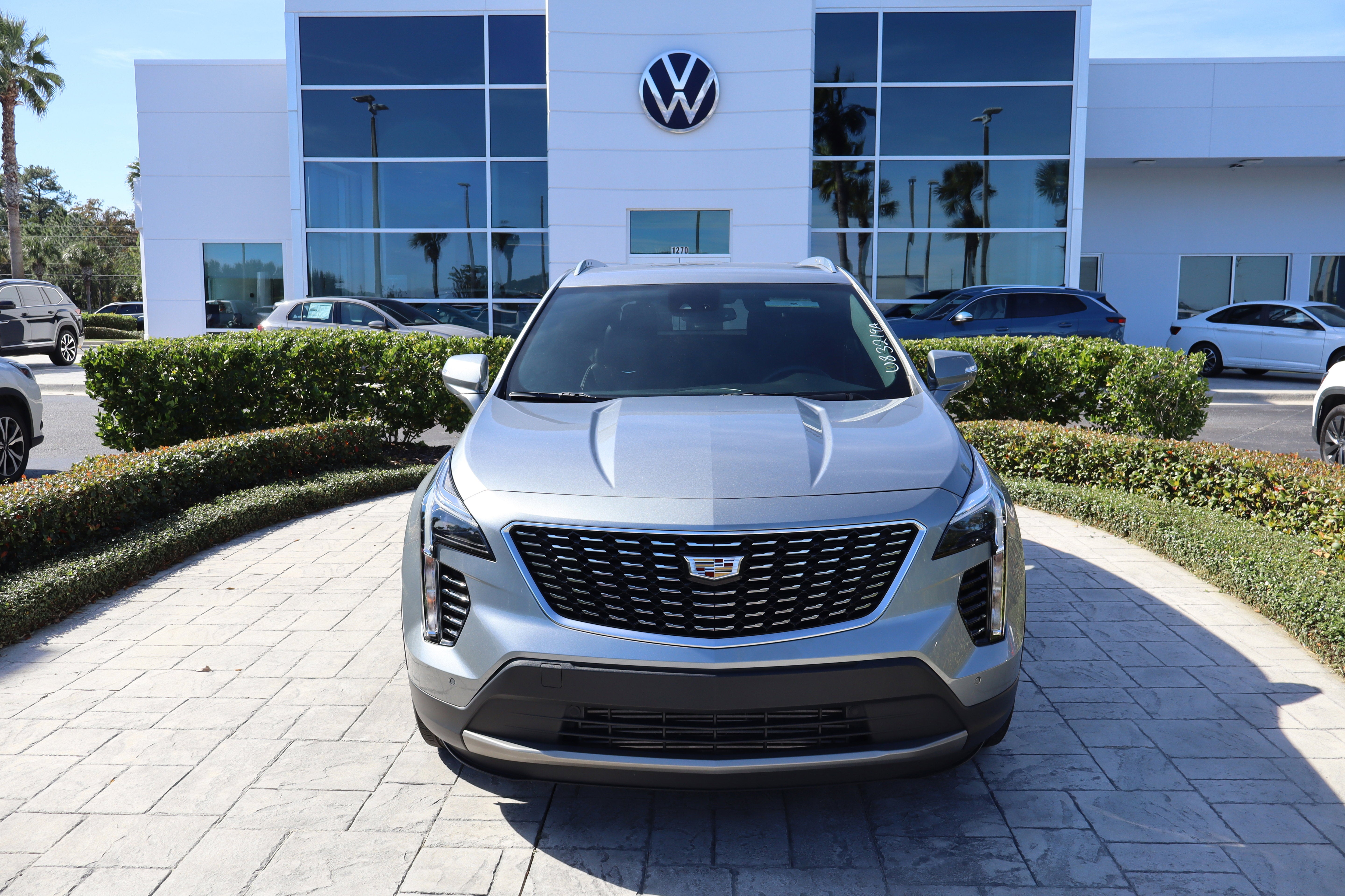 2023 Cadillac XT4 FWD Premium Luxury