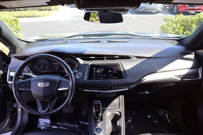 2023 Cadillac XT4 FWD Premium Luxury