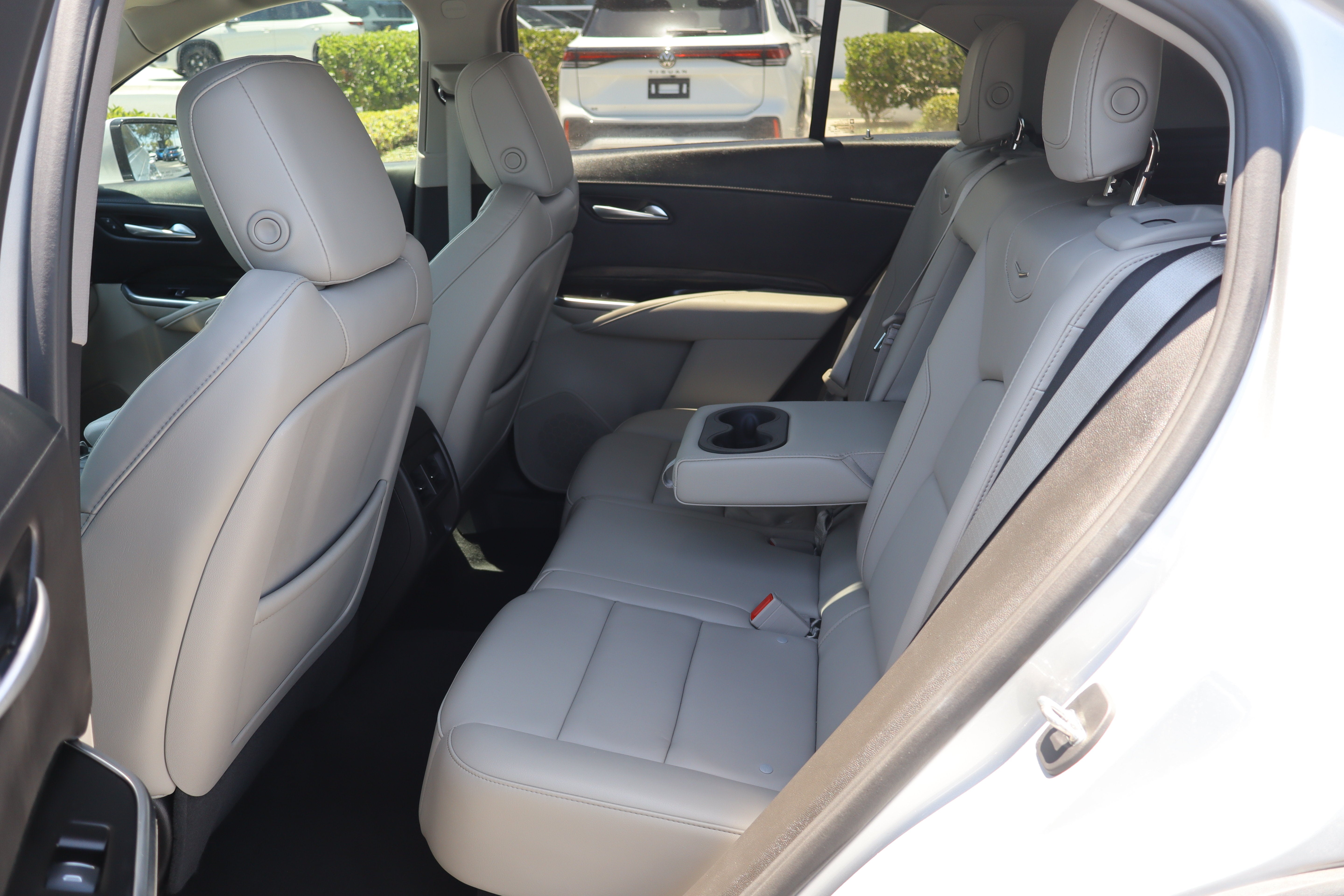 2022 Cadillac XT4 FWD Premium Luxury