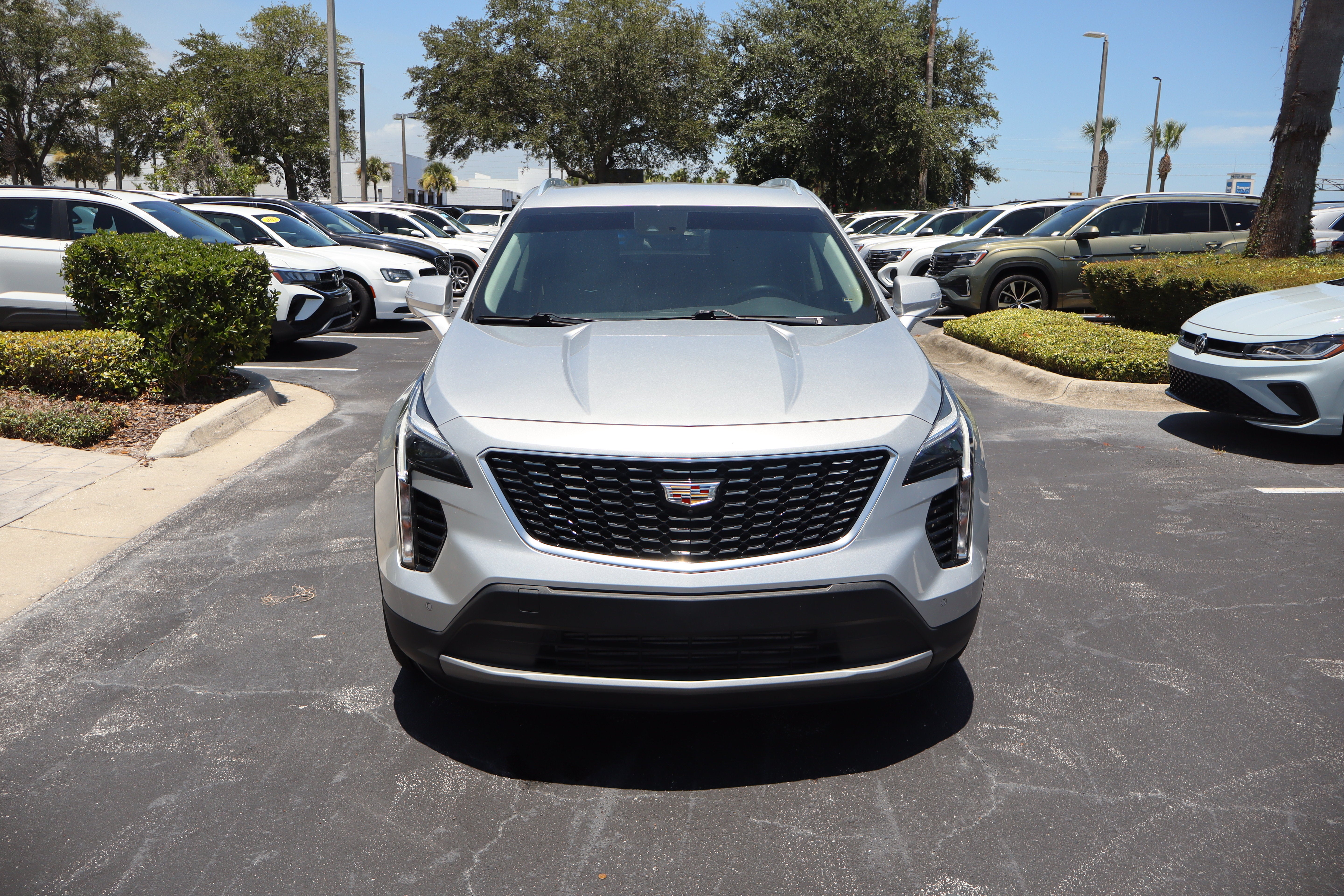 2022 Cadillac XT4 FWD Premium Luxury