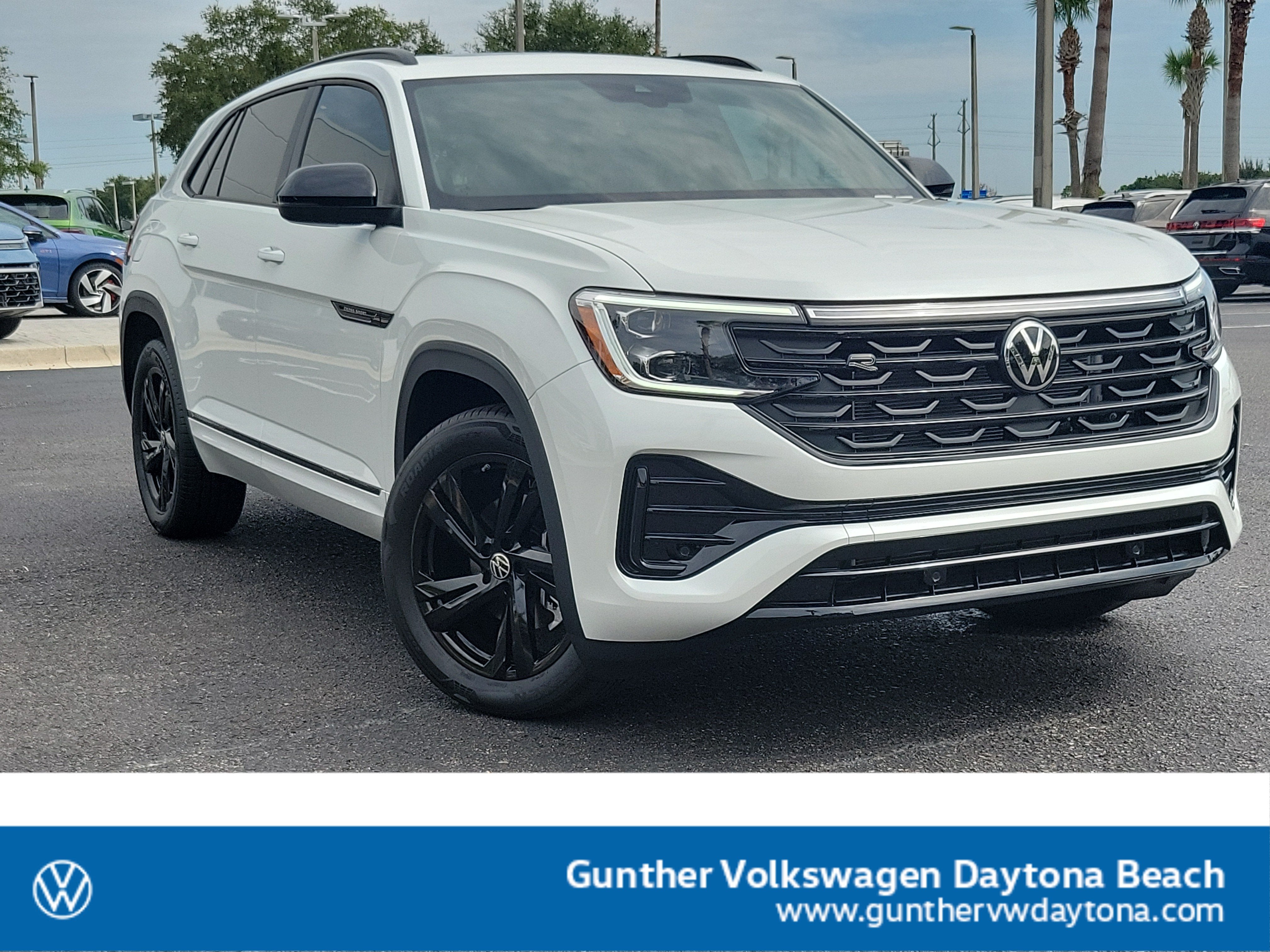 2026 Volkswagen Atlas Cross Sport 2.0T SEL R-Line Black
