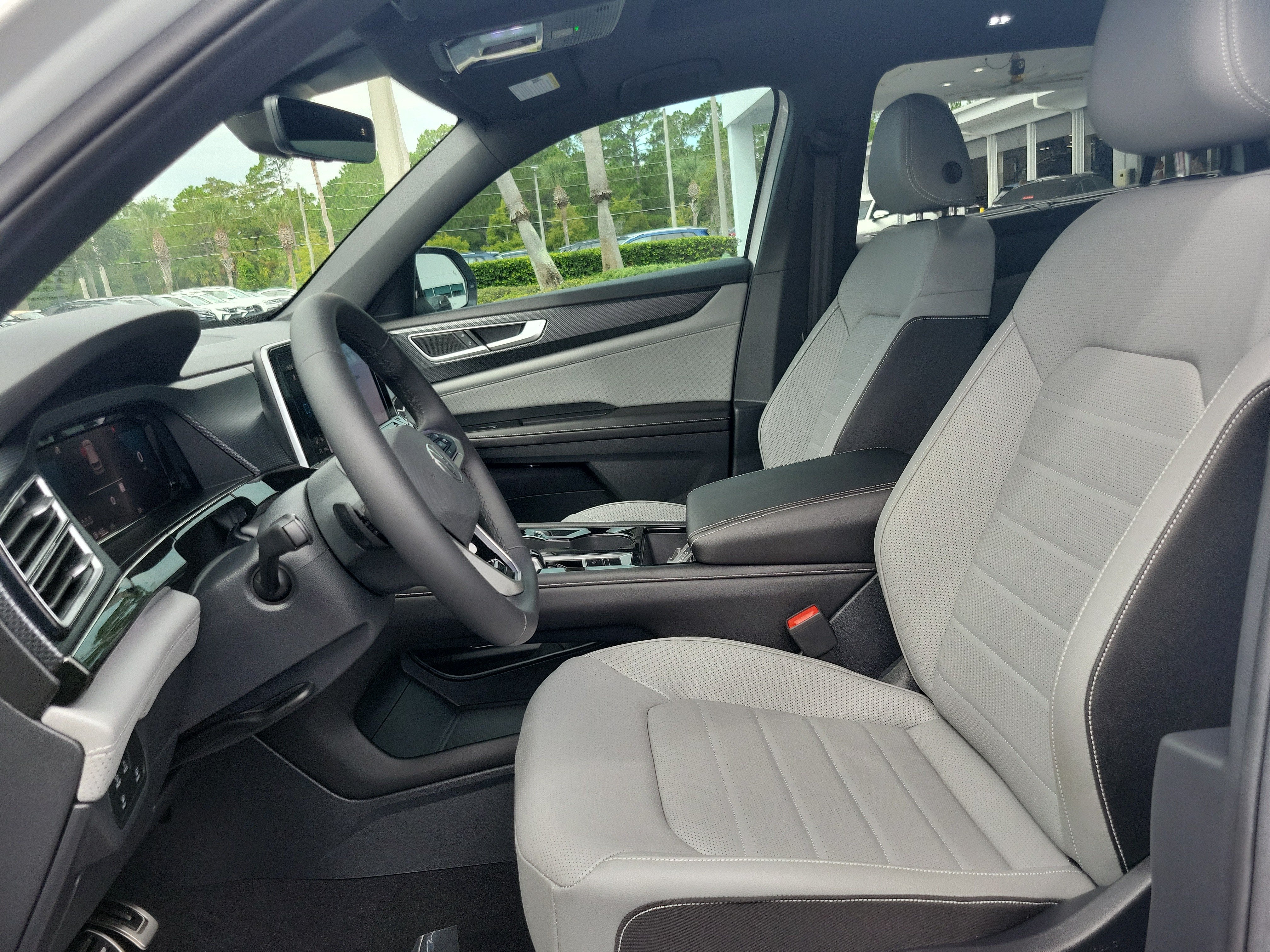 2026 Volkswagen Atlas Cross Sport 2.0T SEL R-Line Black