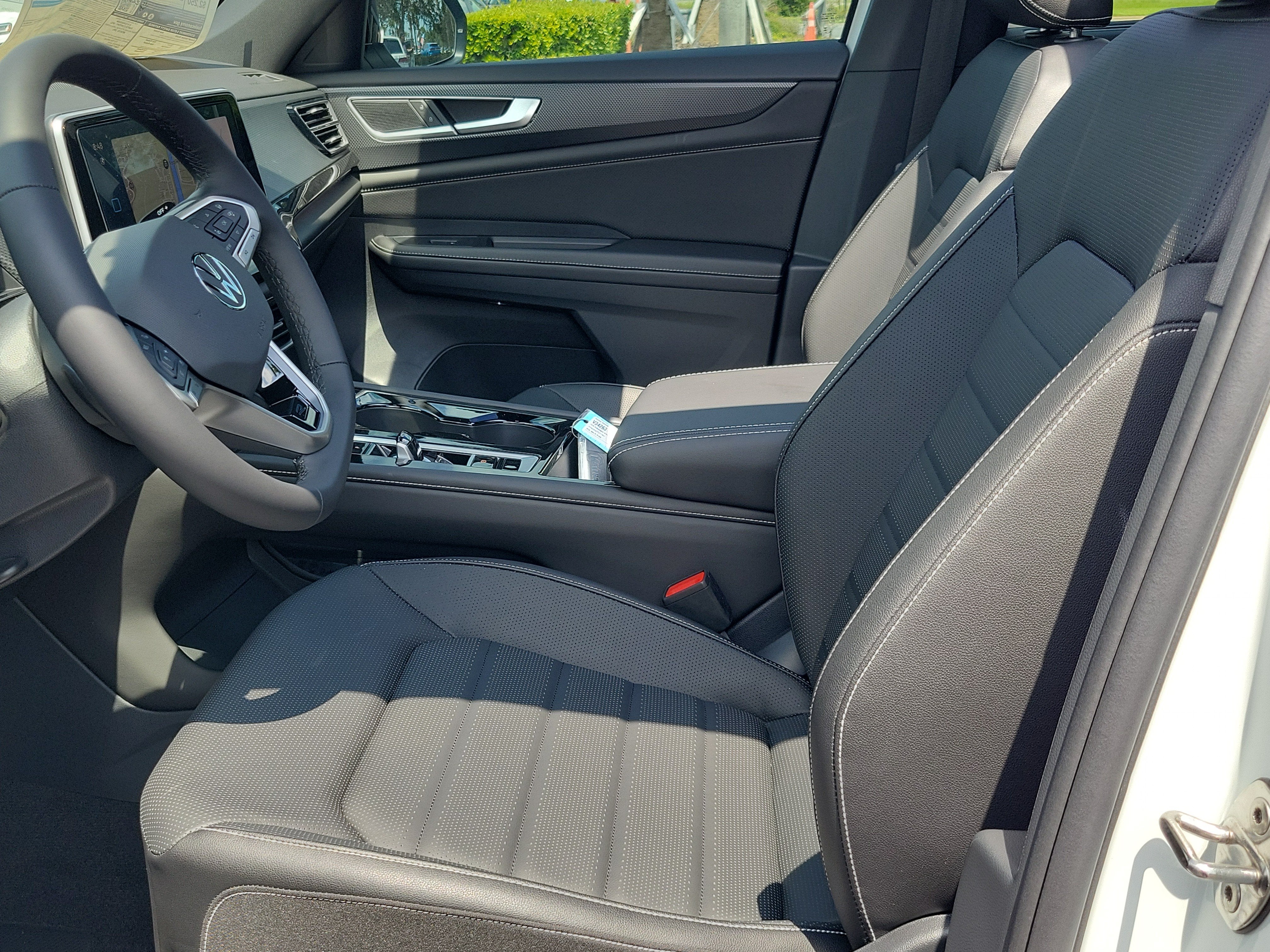 2026 Volkswagen Atlas Cross Sport 2.0T SEL R-Line Black