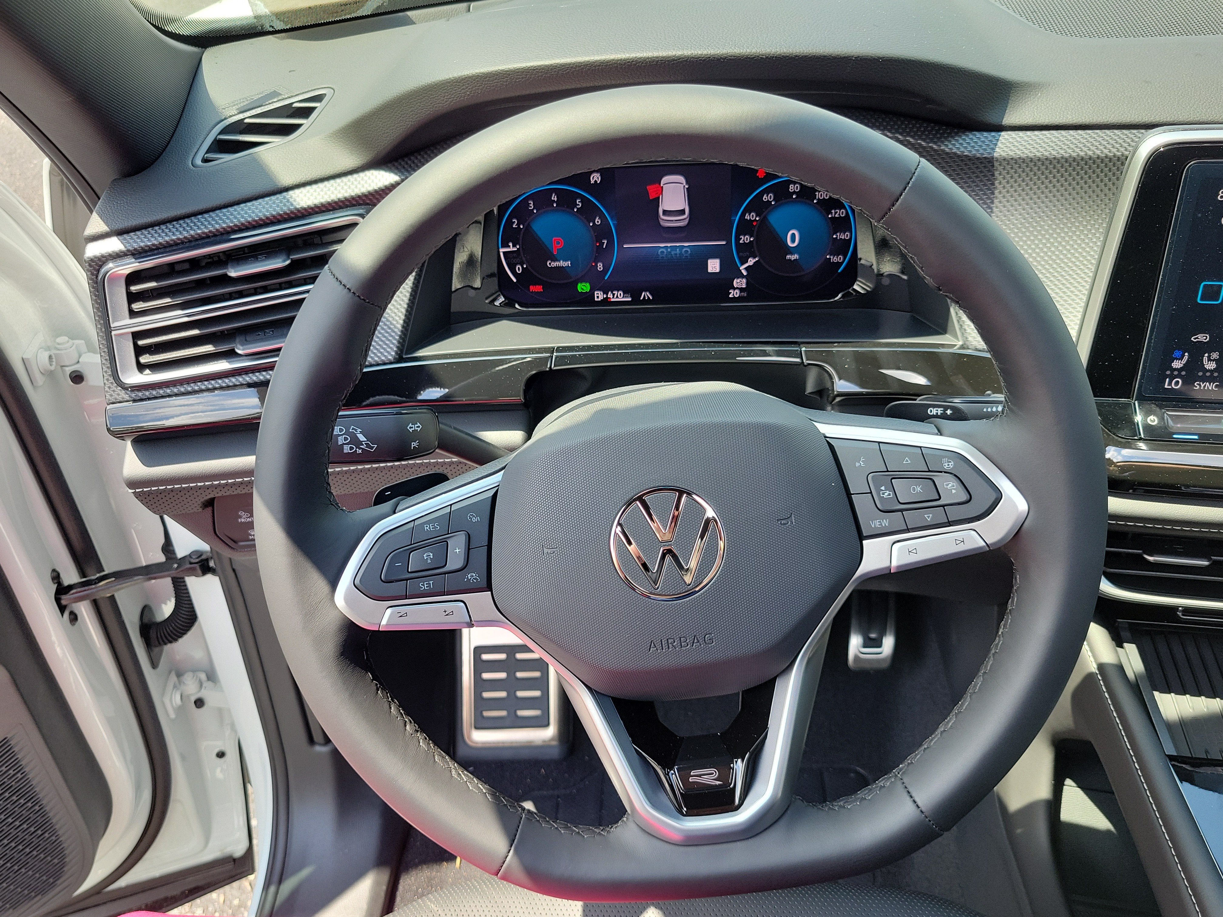 2026 Volkswagen Atlas Cross Sport 2.0T SEL R-Line Black