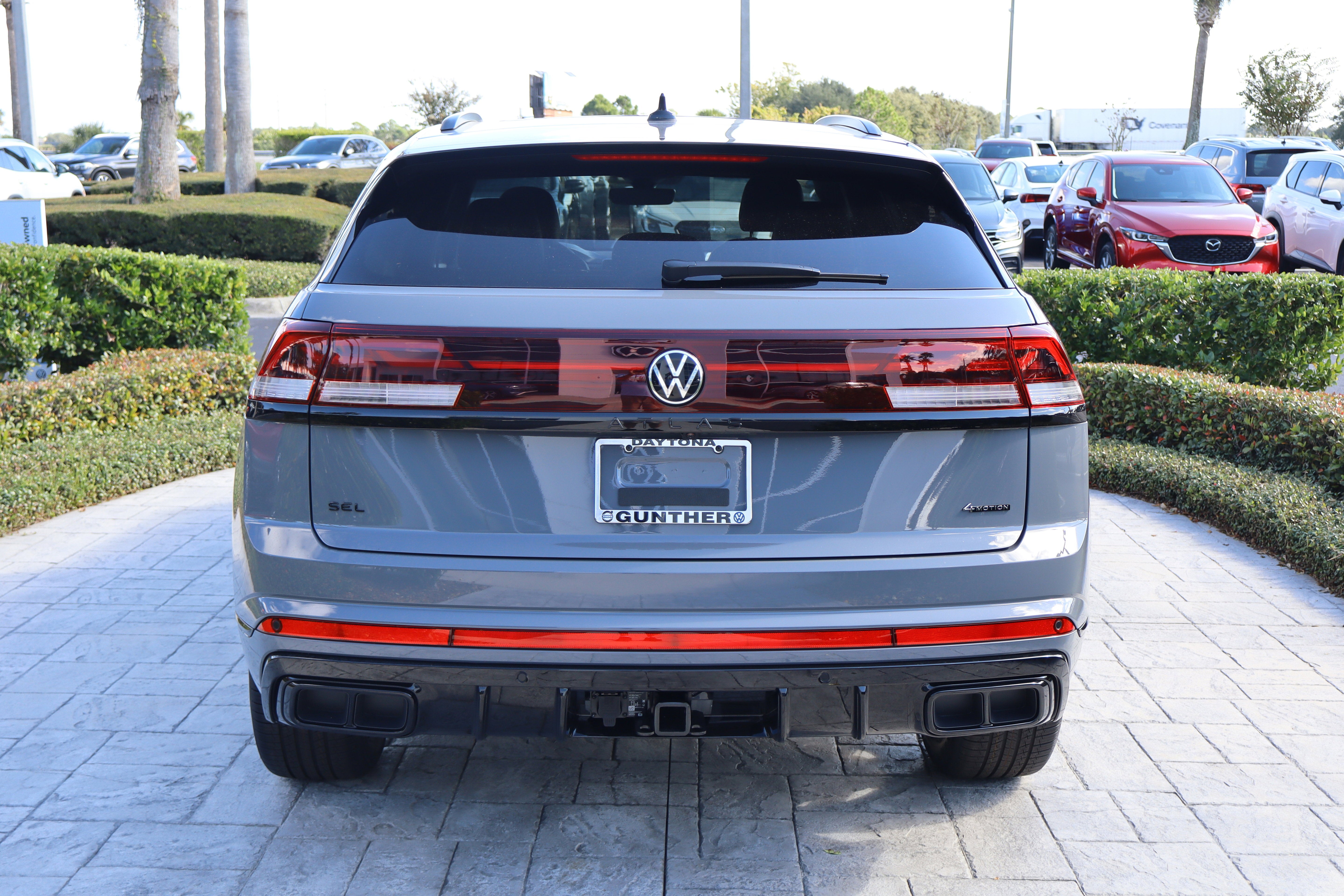 2026 Volkswagen Atlas Cross Sport 2.0T SEL R-Line Black