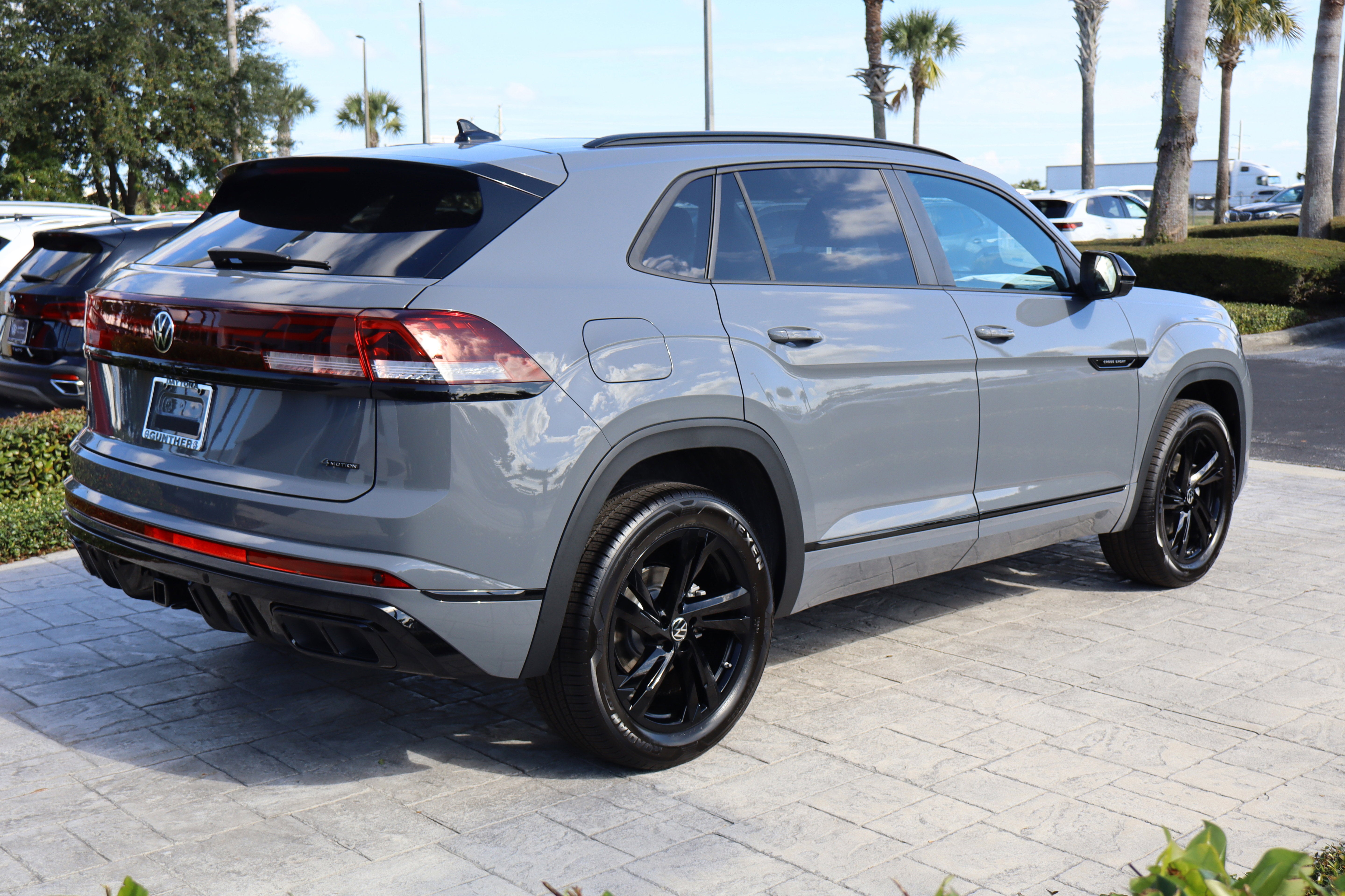 2026 Volkswagen Atlas Cross Sport 2.0T SEL R-Line Black