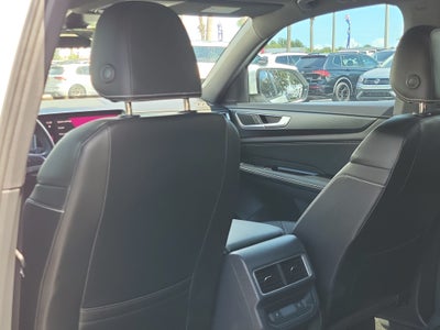 2024 Volkswagen Atlas Cross Sport 2.0T SEL R-Line