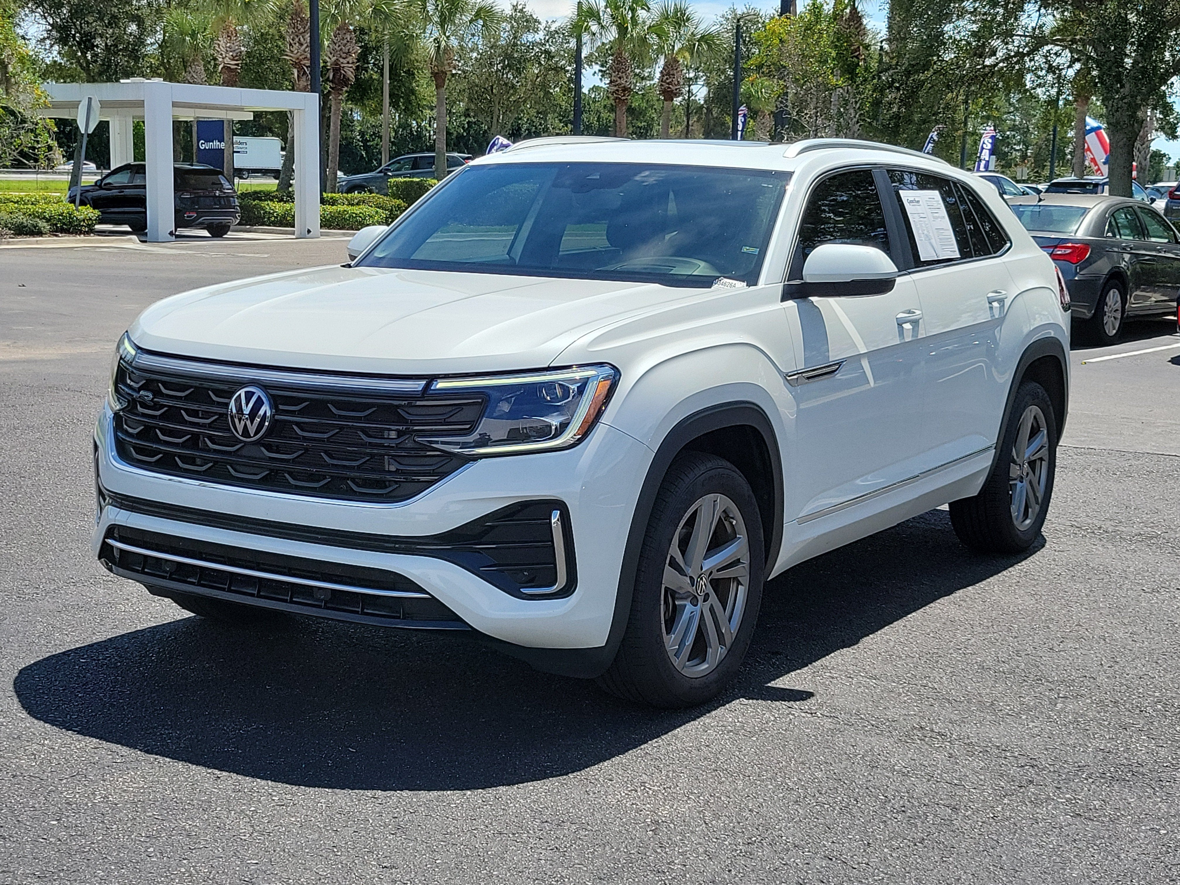 2024 Volkswagen Atlas Cross Sport 2.0T SEL R-Line