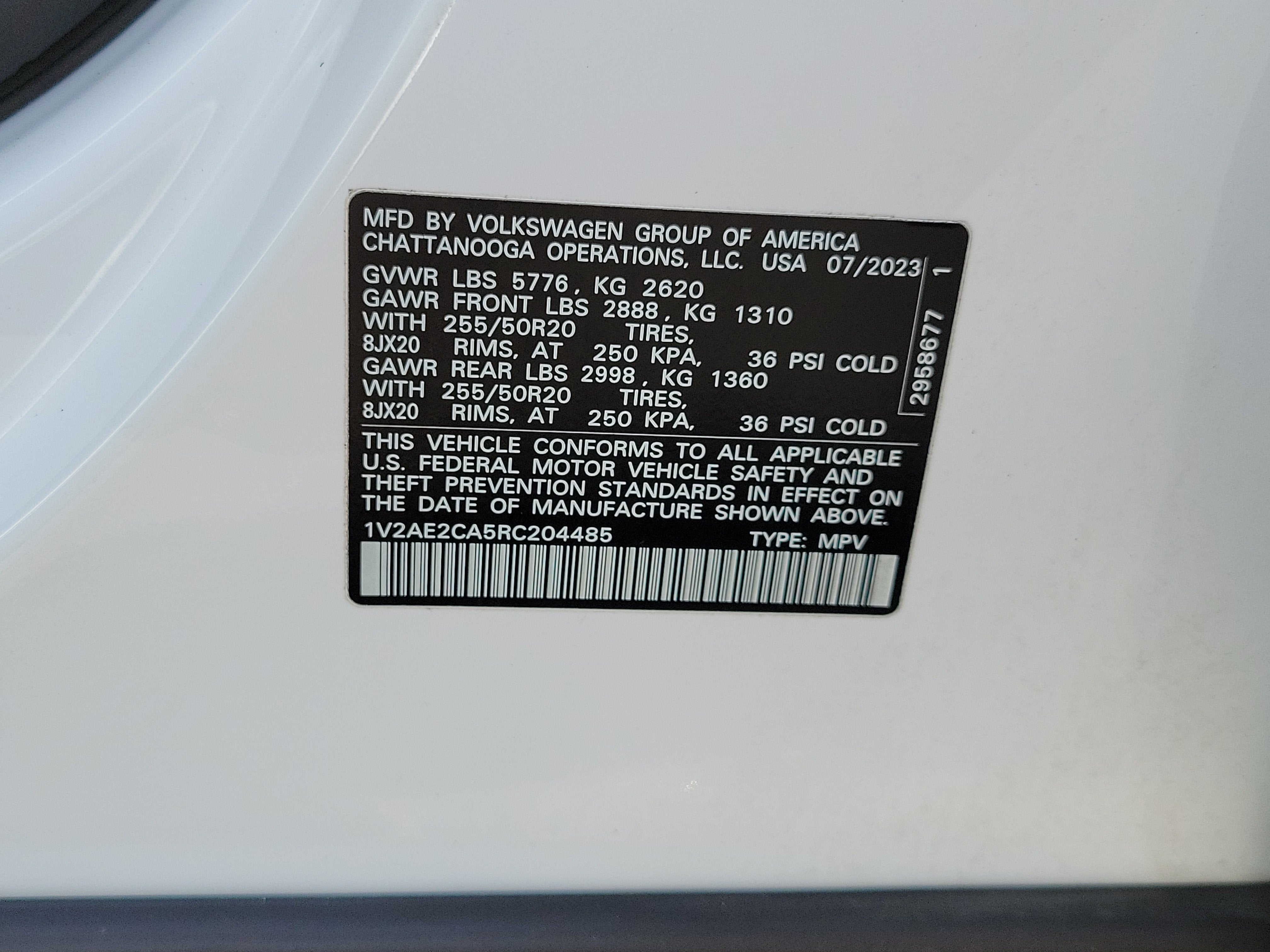 2024 Volkswagen Atlas Cross Sport 2.0T SEL R-Line