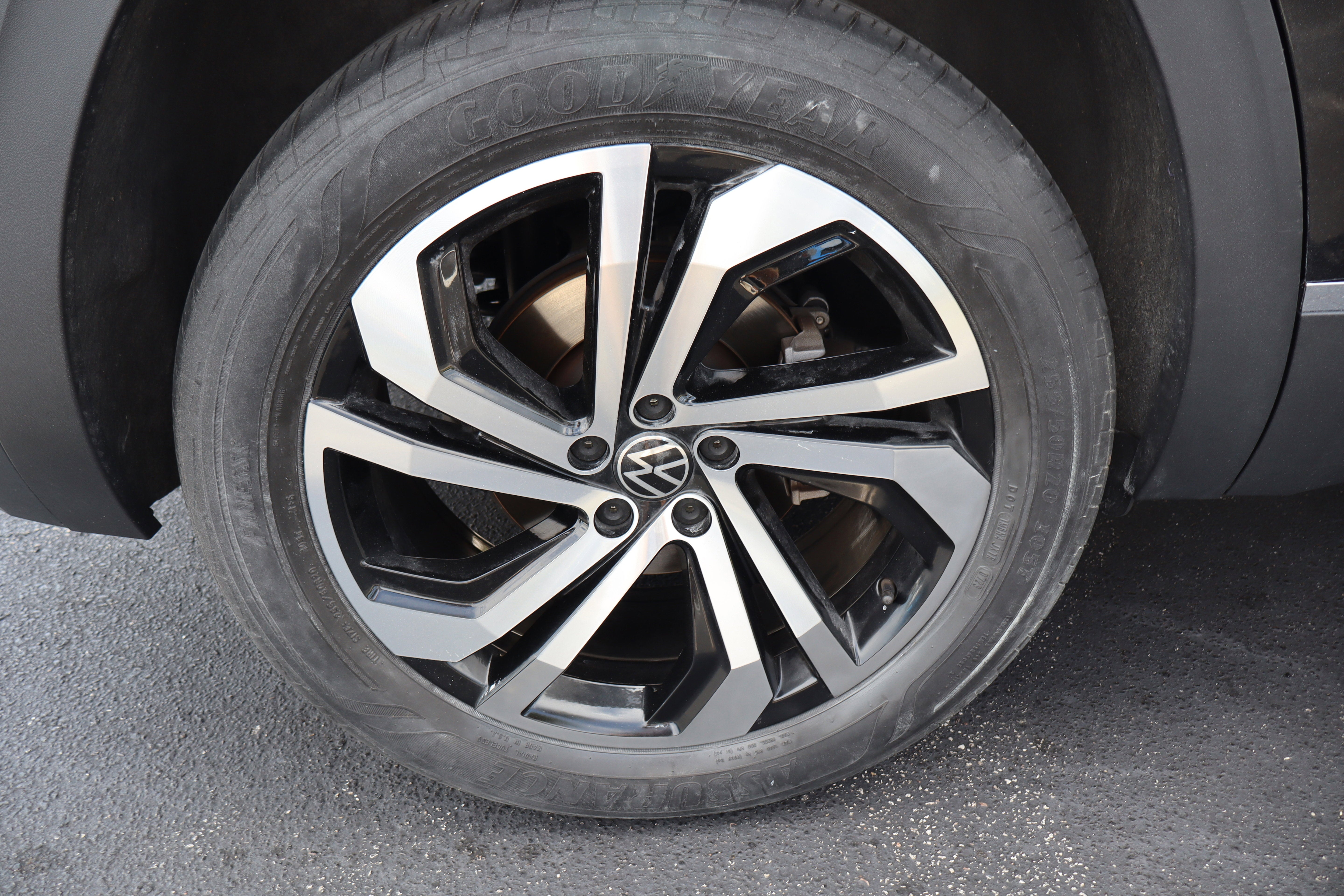 2023 Volkswagen Atlas Cross Sport 3.6L V6 SEL