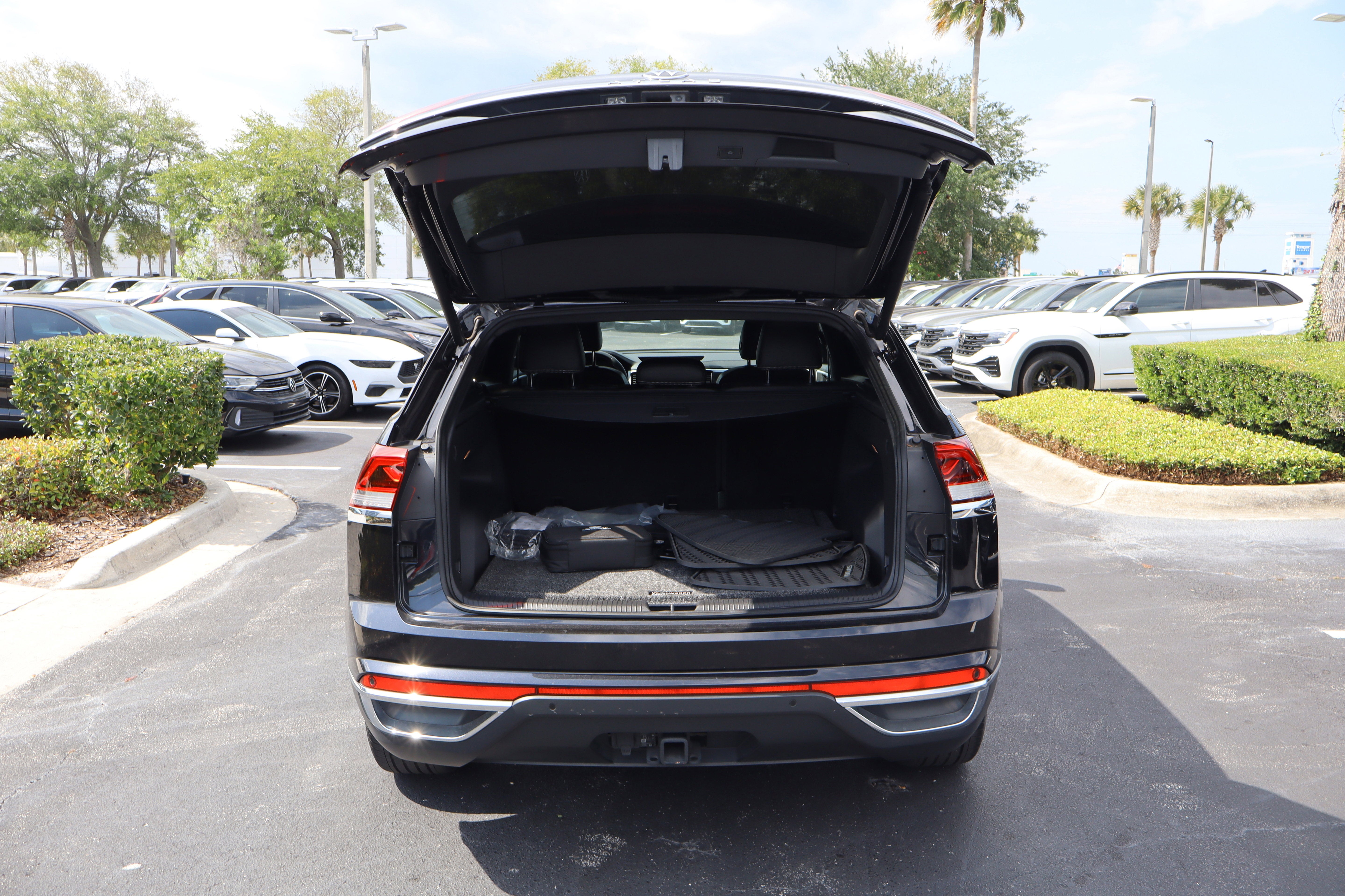 2023 Volkswagen Atlas Cross Sport 3.6L V6 SEL