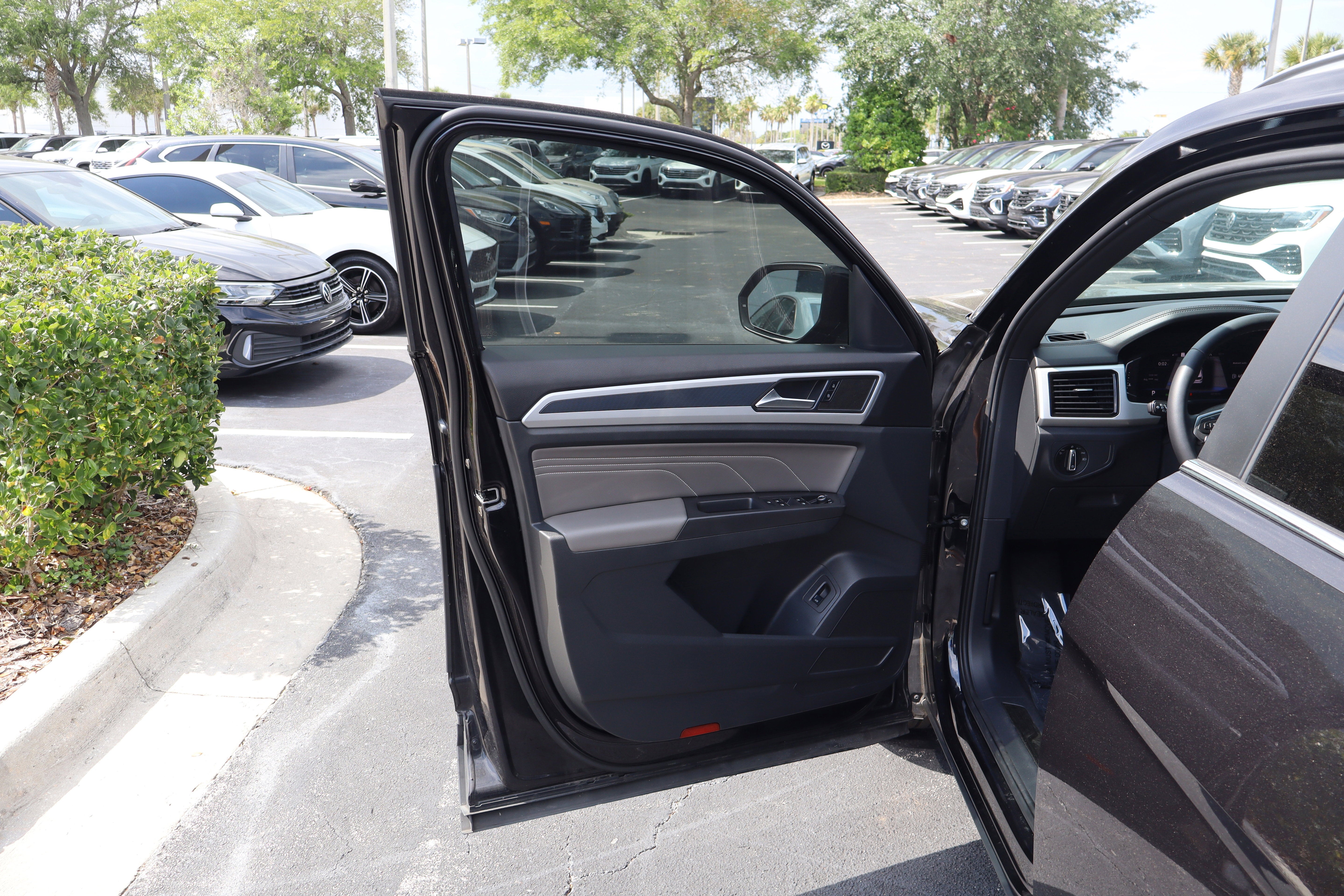 2023 Volkswagen Atlas Cross Sport 3.6L V6 SEL