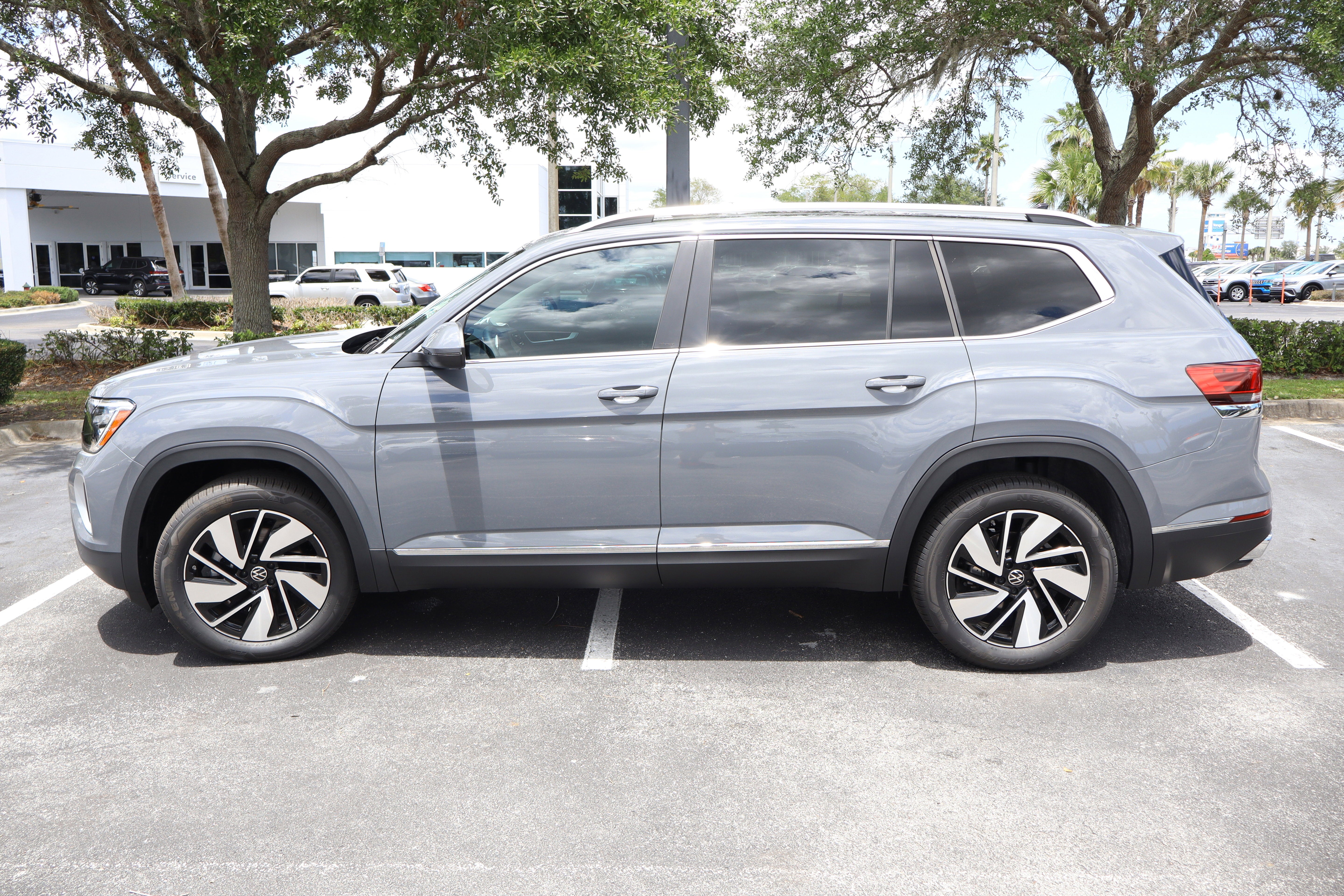 2026 Volkswagen Atlas 2.0T SEL