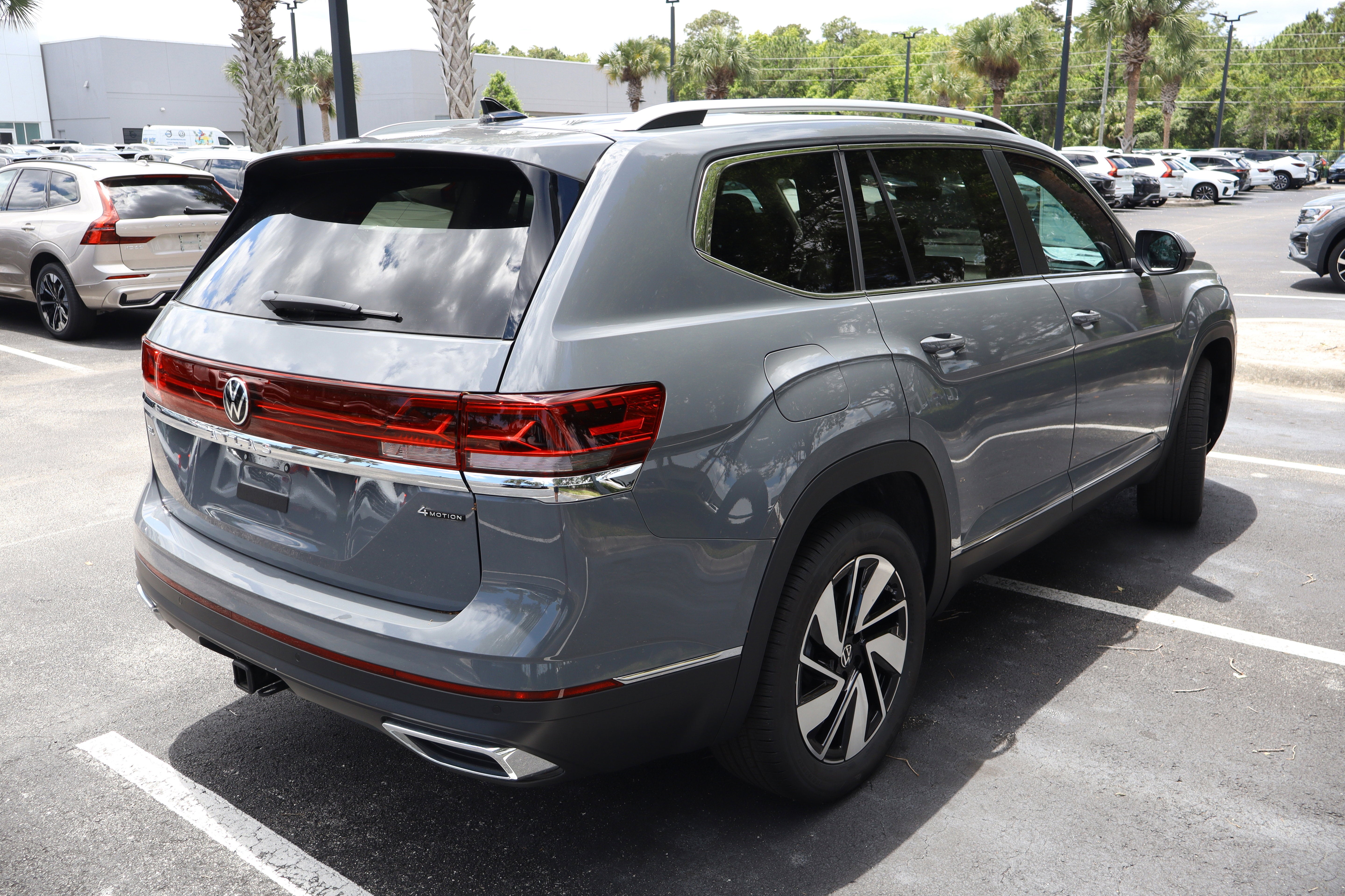 2026 Volkswagen Atlas 2.0T SEL