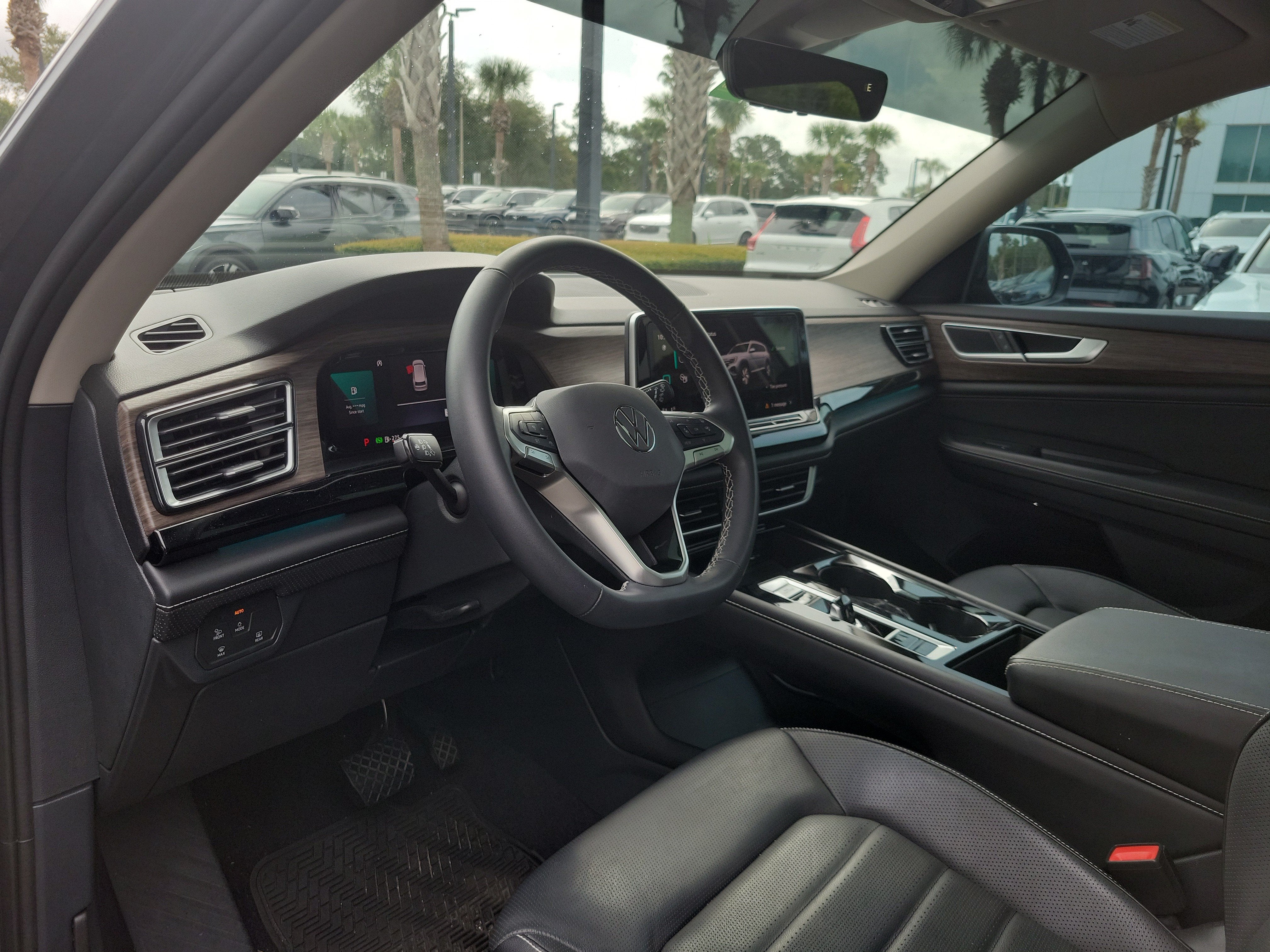 2024 Volkswagen Atlas 2.0T SEL