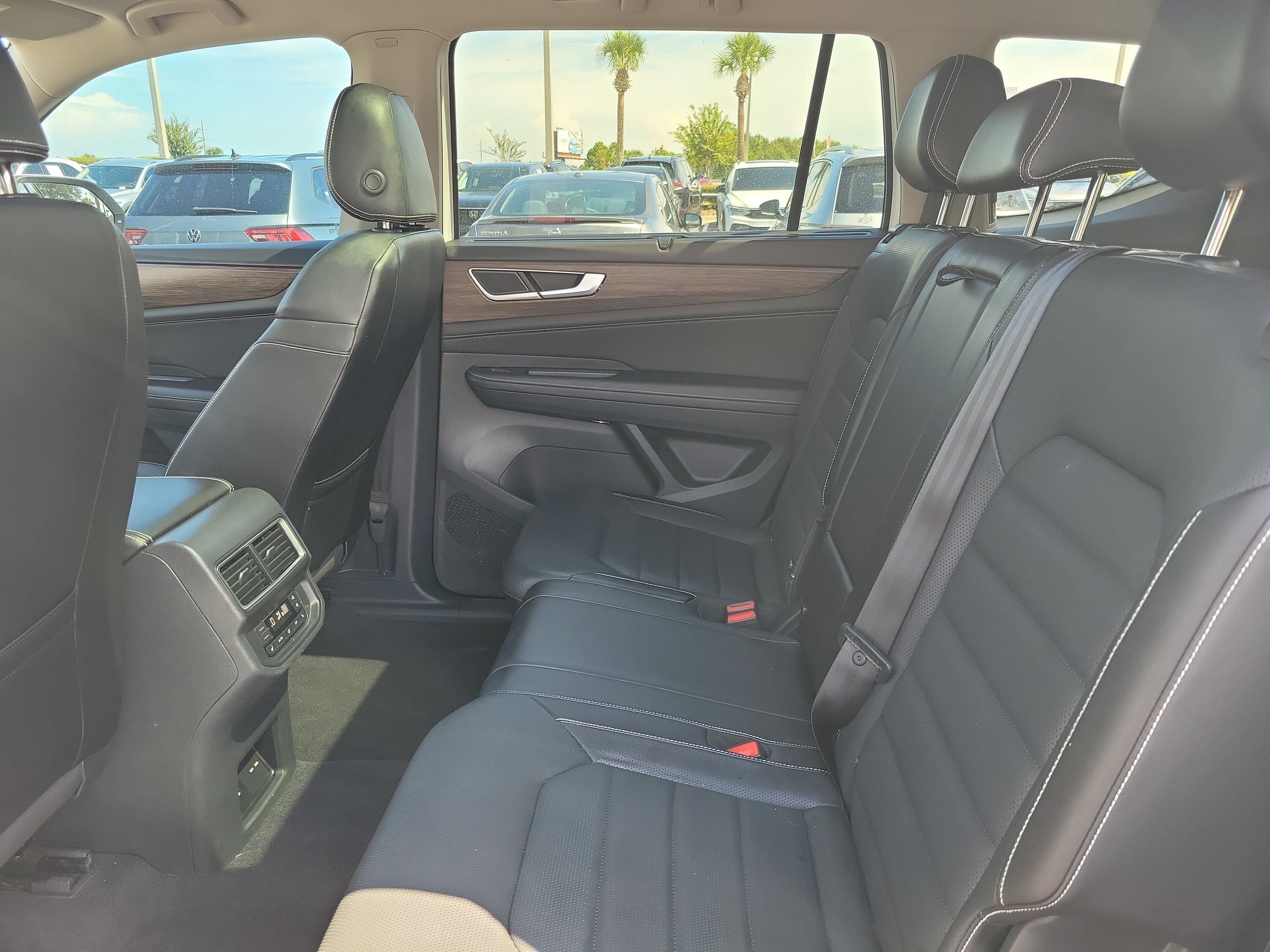 2024 Volkswagen Atlas 2.0T SEL