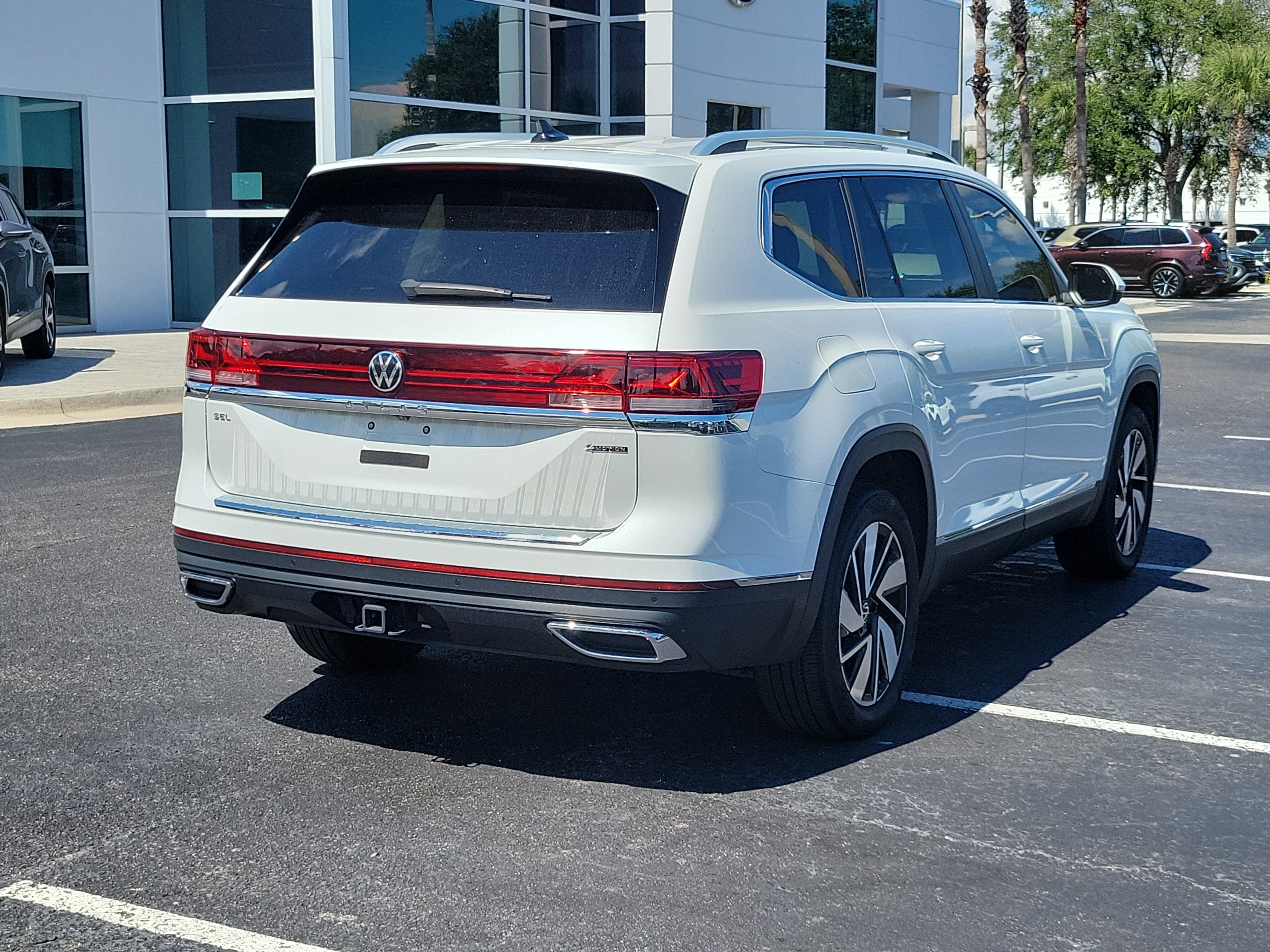 2024 Volkswagen Atlas 2.0T SEL