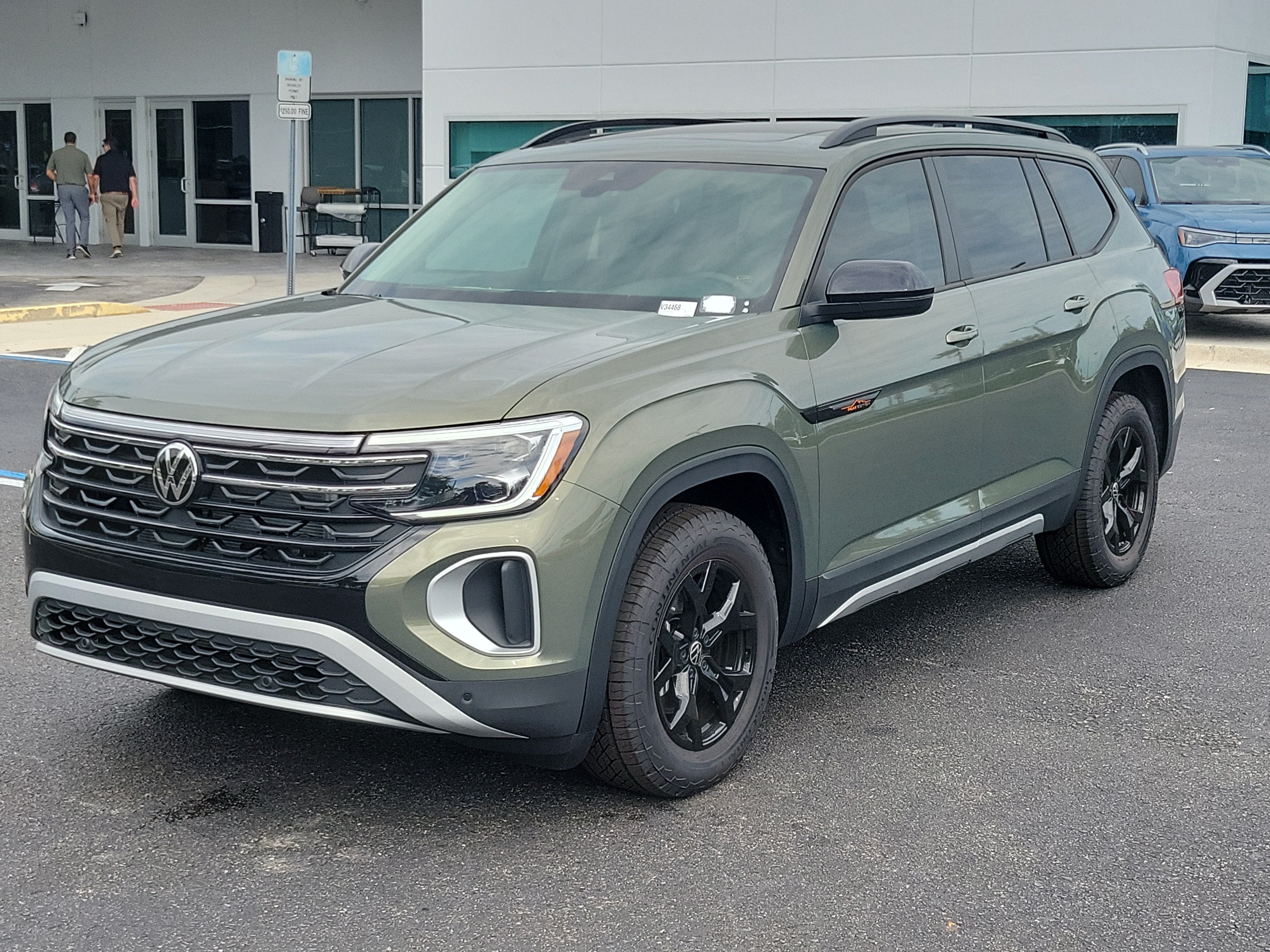 2026 Volkswagen Atlas 2.0T Peak Edition