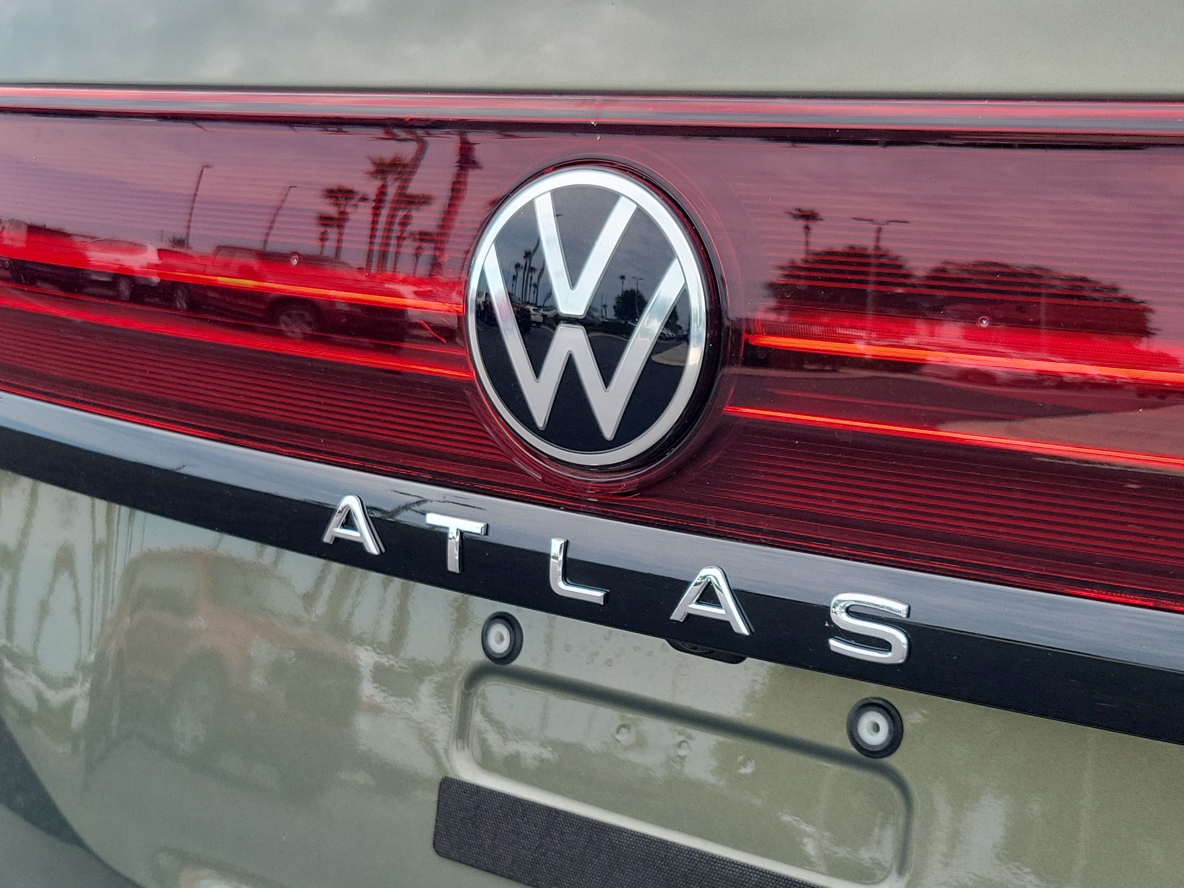 2026 Volkswagen Atlas 2.0T Peak Edition