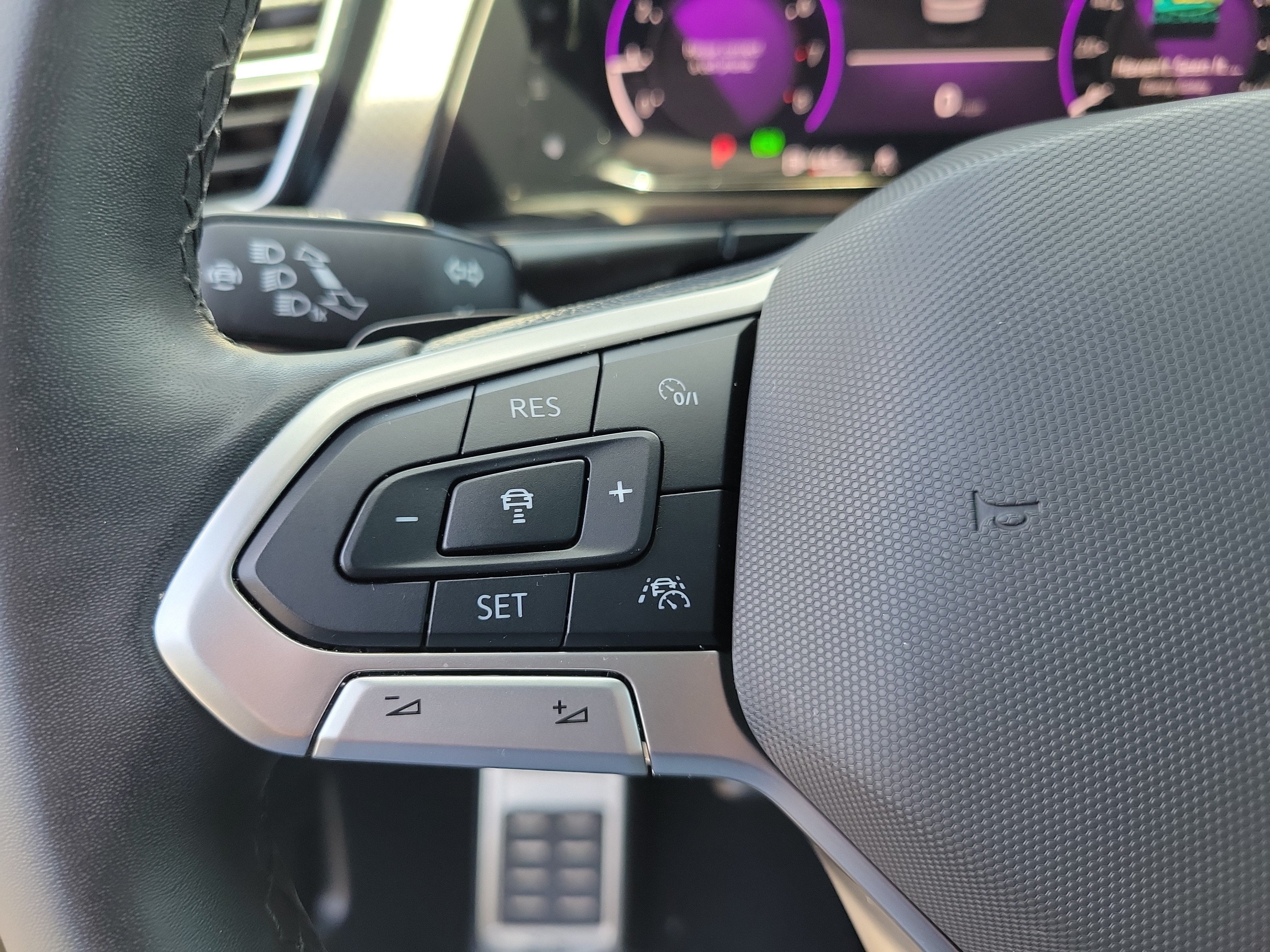 2024 Volkswagen Atlas 2.0T Peak Edition SE w/Technology