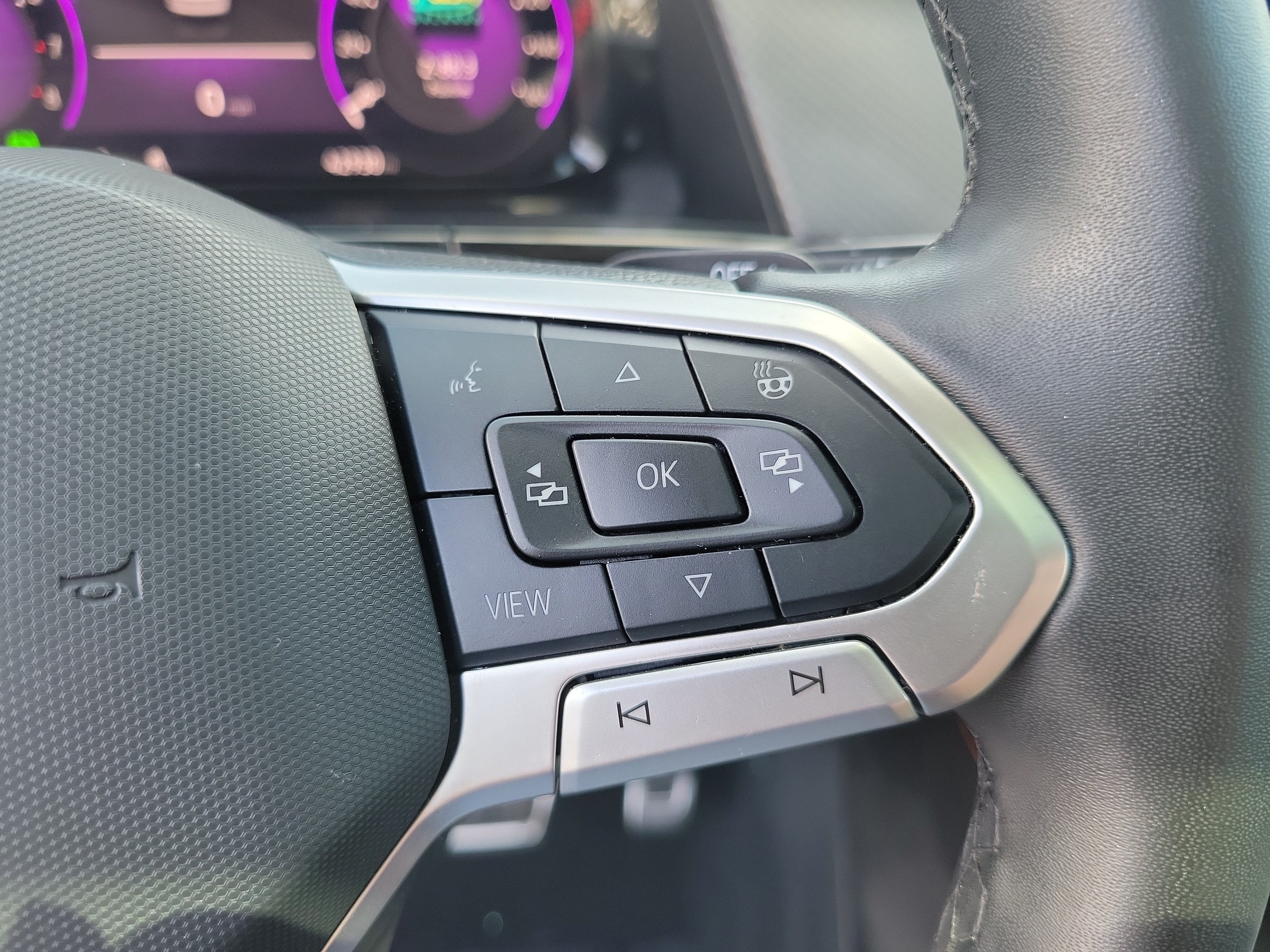 2024 Volkswagen Atlas 2.0T Peak Edition SE w/Technology