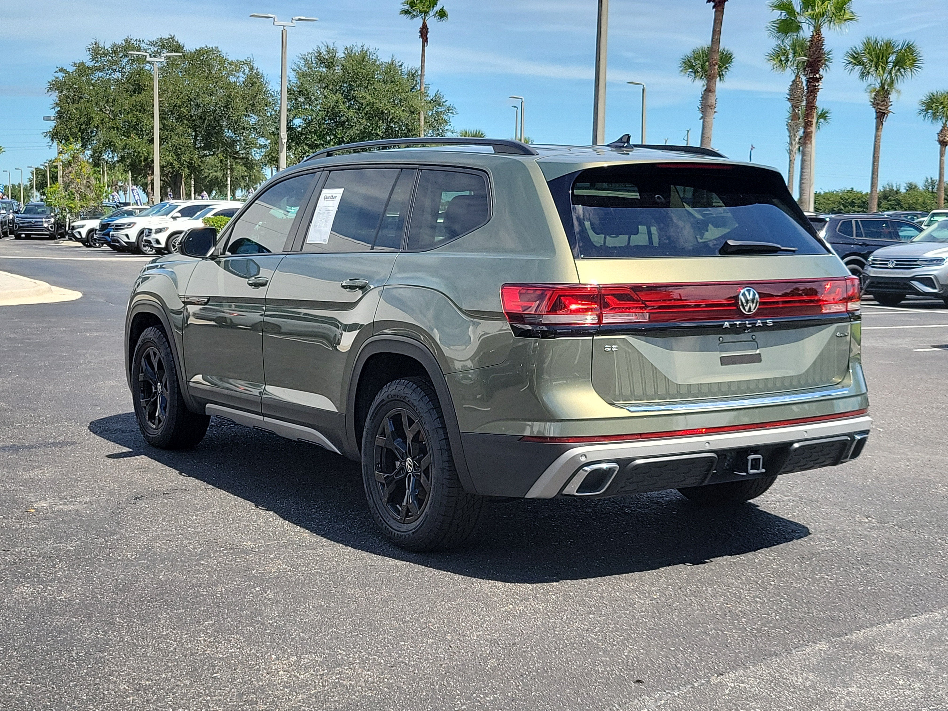 2024 Volkswagen Atlas 2.0T Peak Edition SE w/Technology