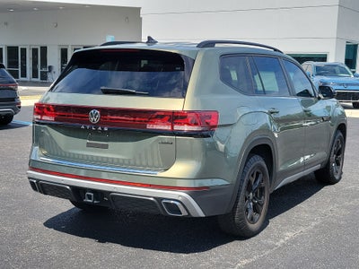 2024 Volkswagen Atlas 2.0T Peak Edition SE w/Technology