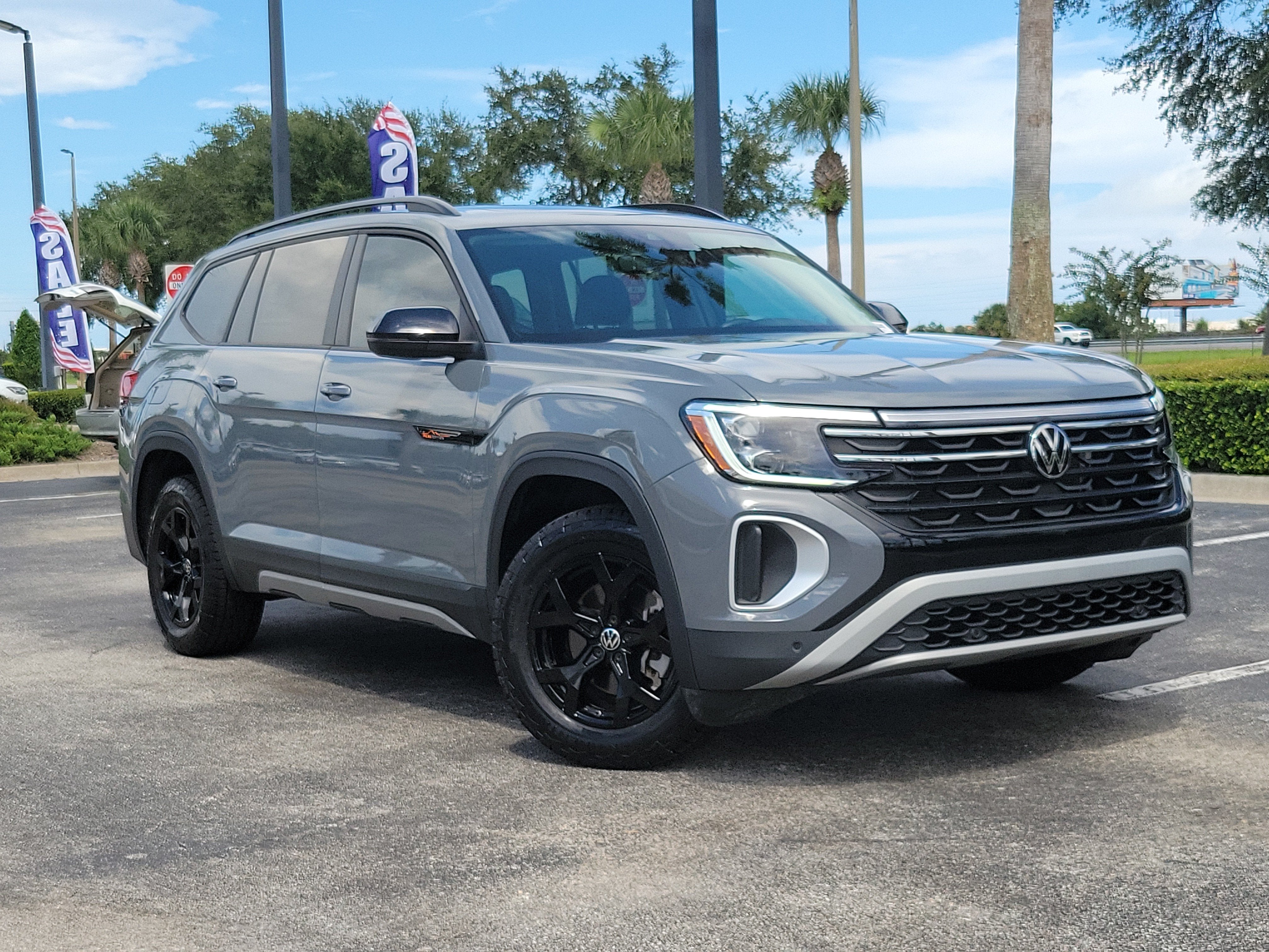 2024 Volkswagen Atlas 2.0T Peak Edition SE w/Technology