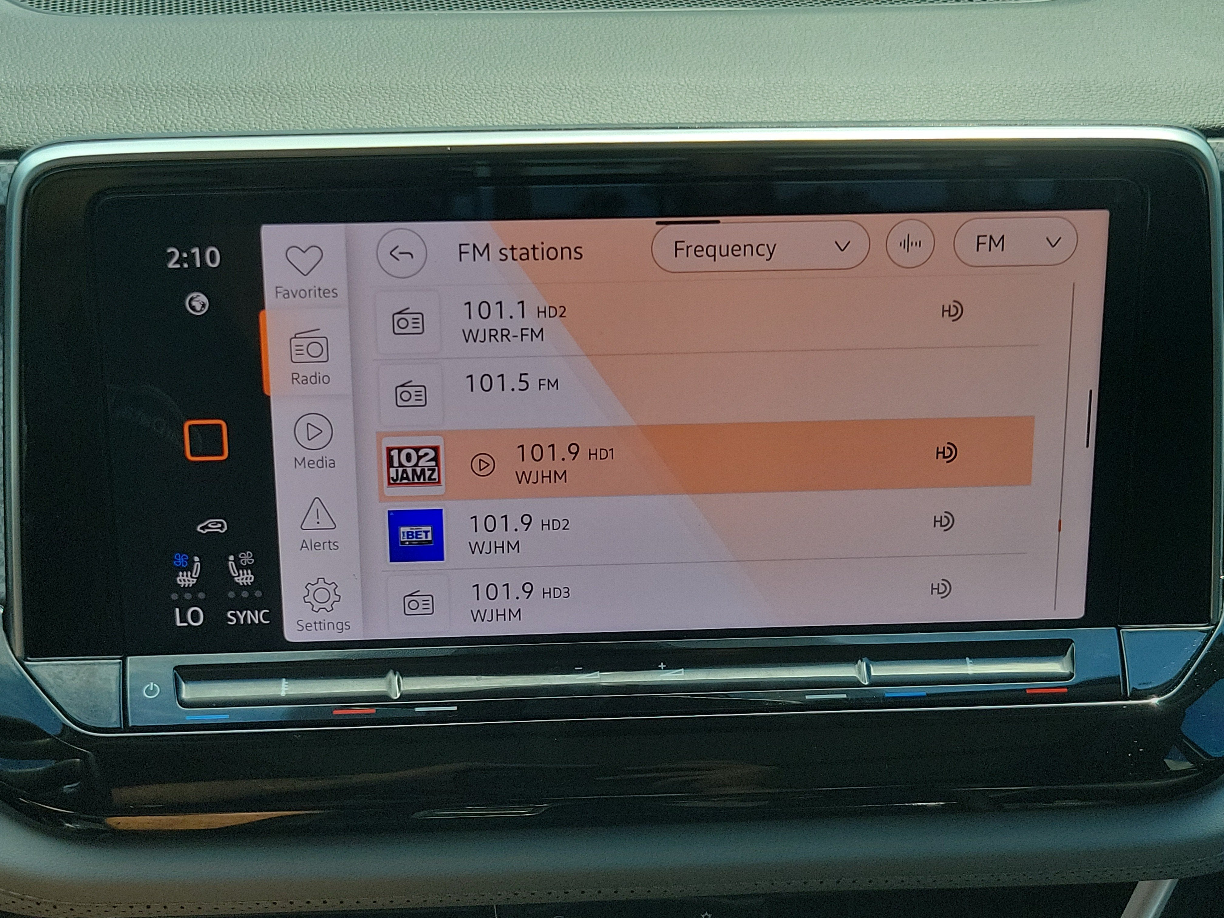 2024 Volkswagen Atlas 2.0T Peak Edition SE w/Technology