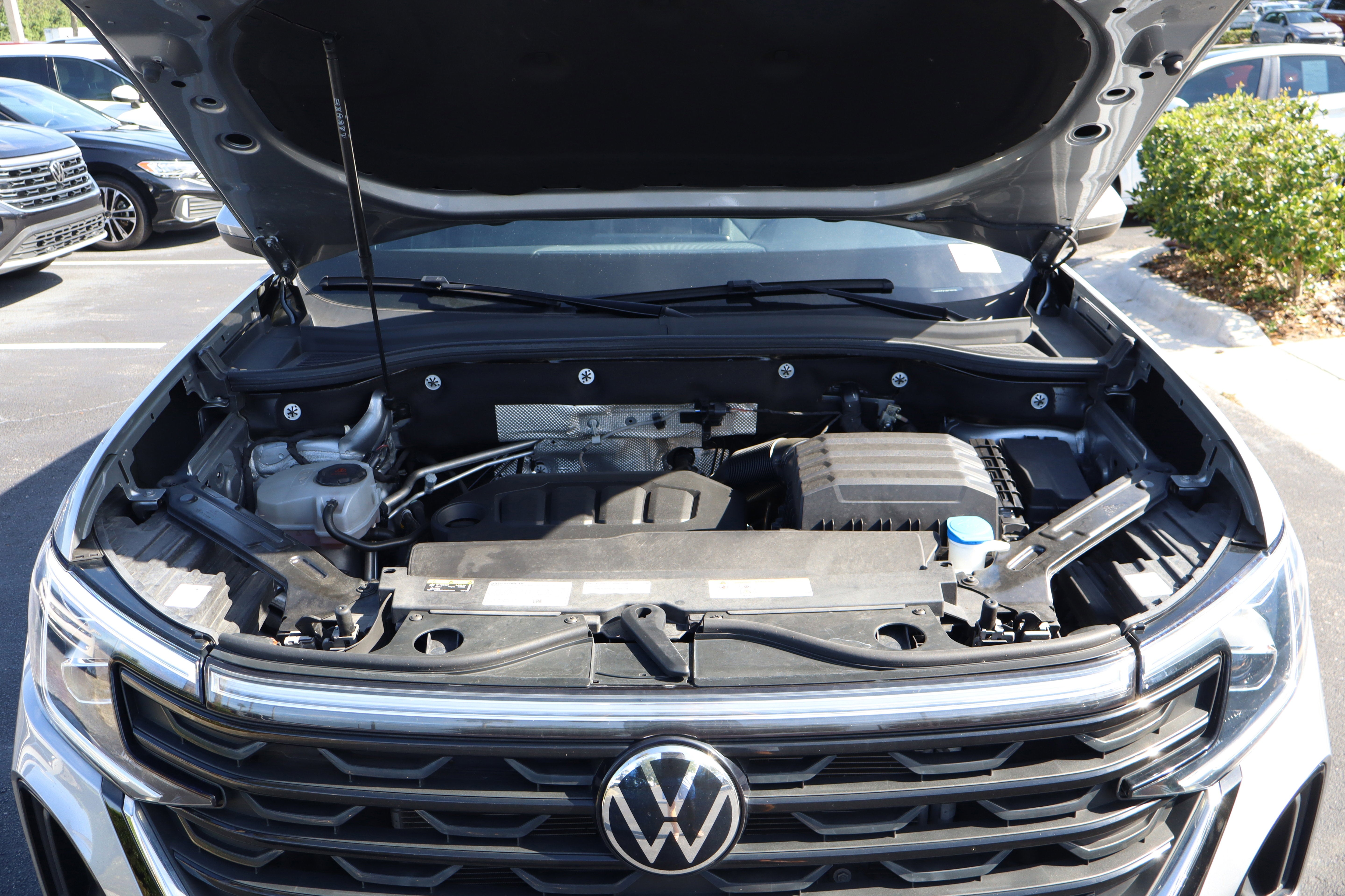 2024 Volkswagen Atlas Cross Sport 2.0T SE