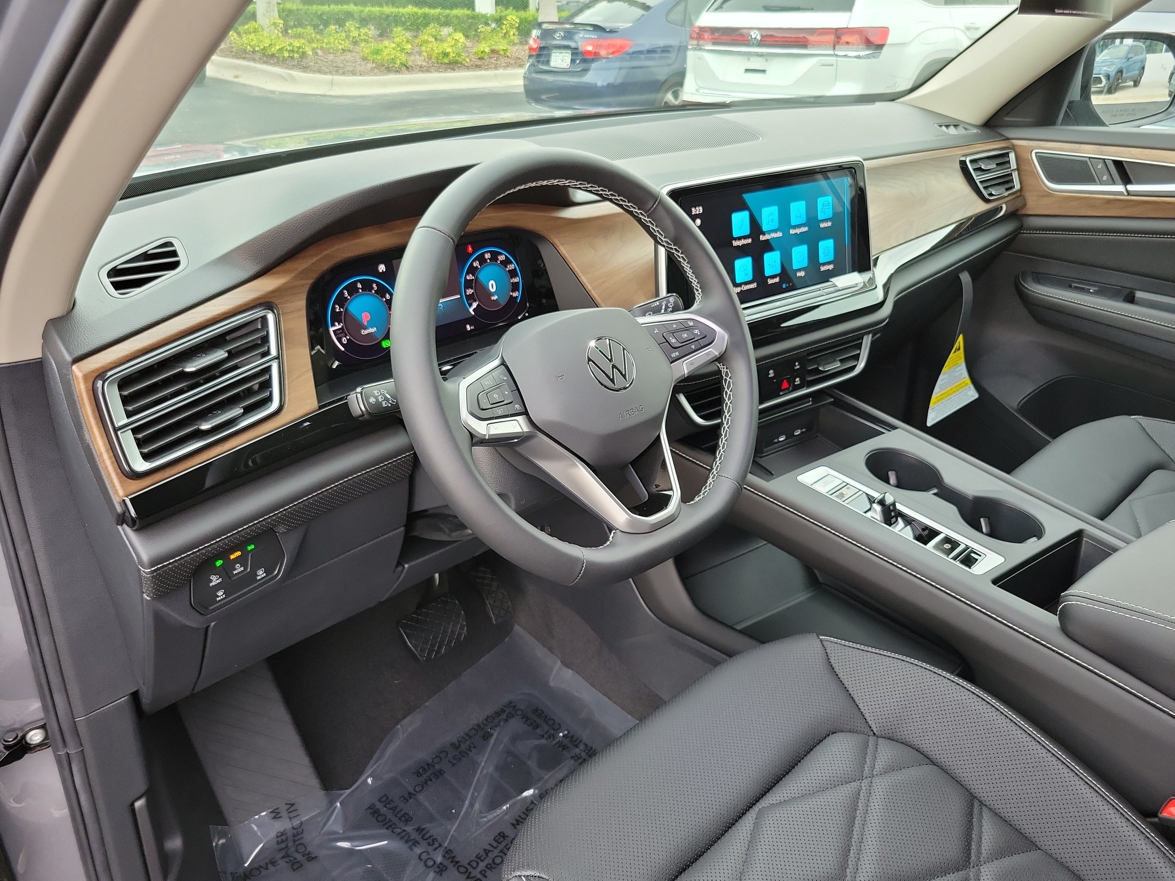 2026 Volkswagen Atlas 2.0T SE