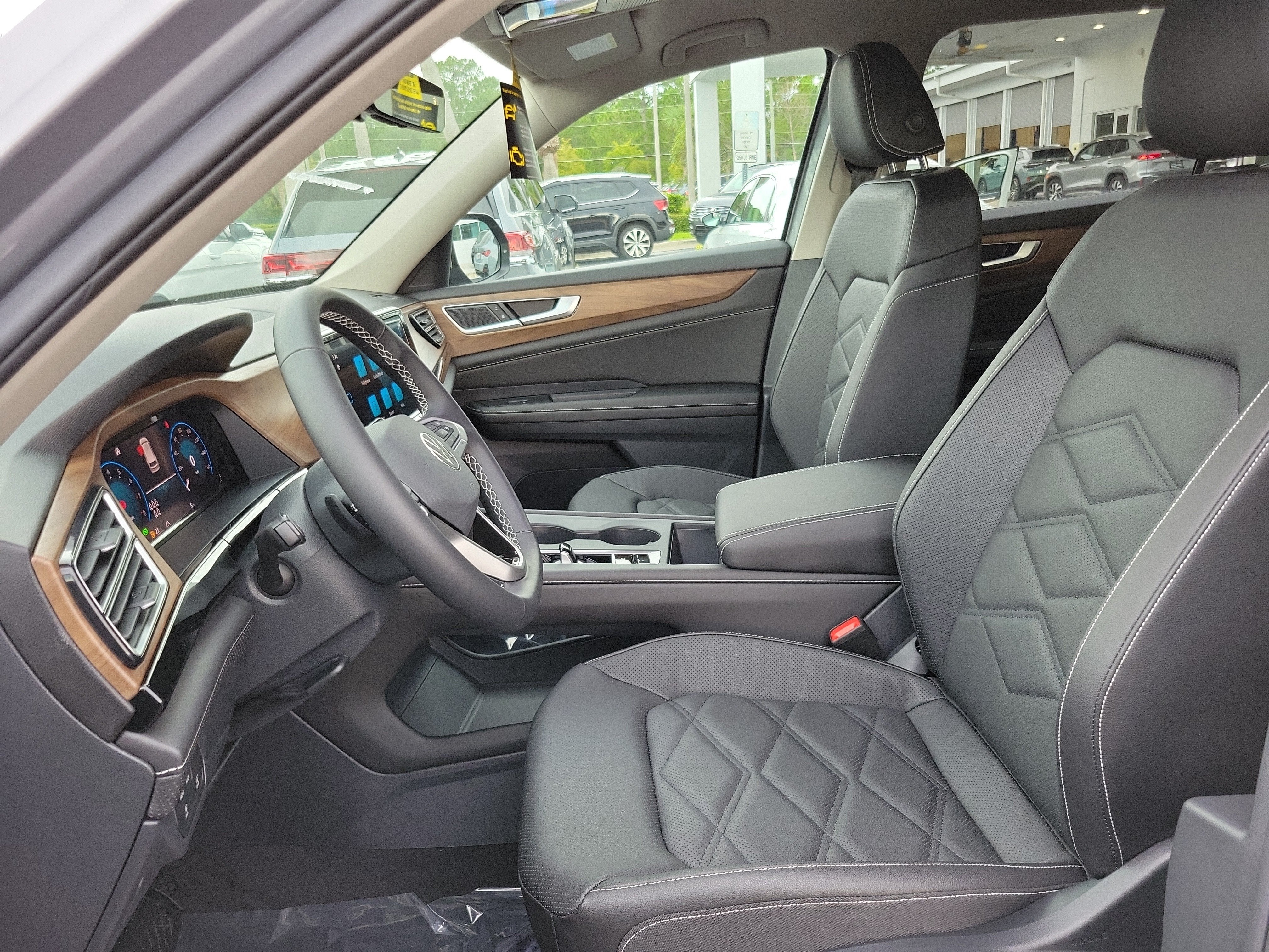 2026 Volkswagen Atlas 2.0T SE