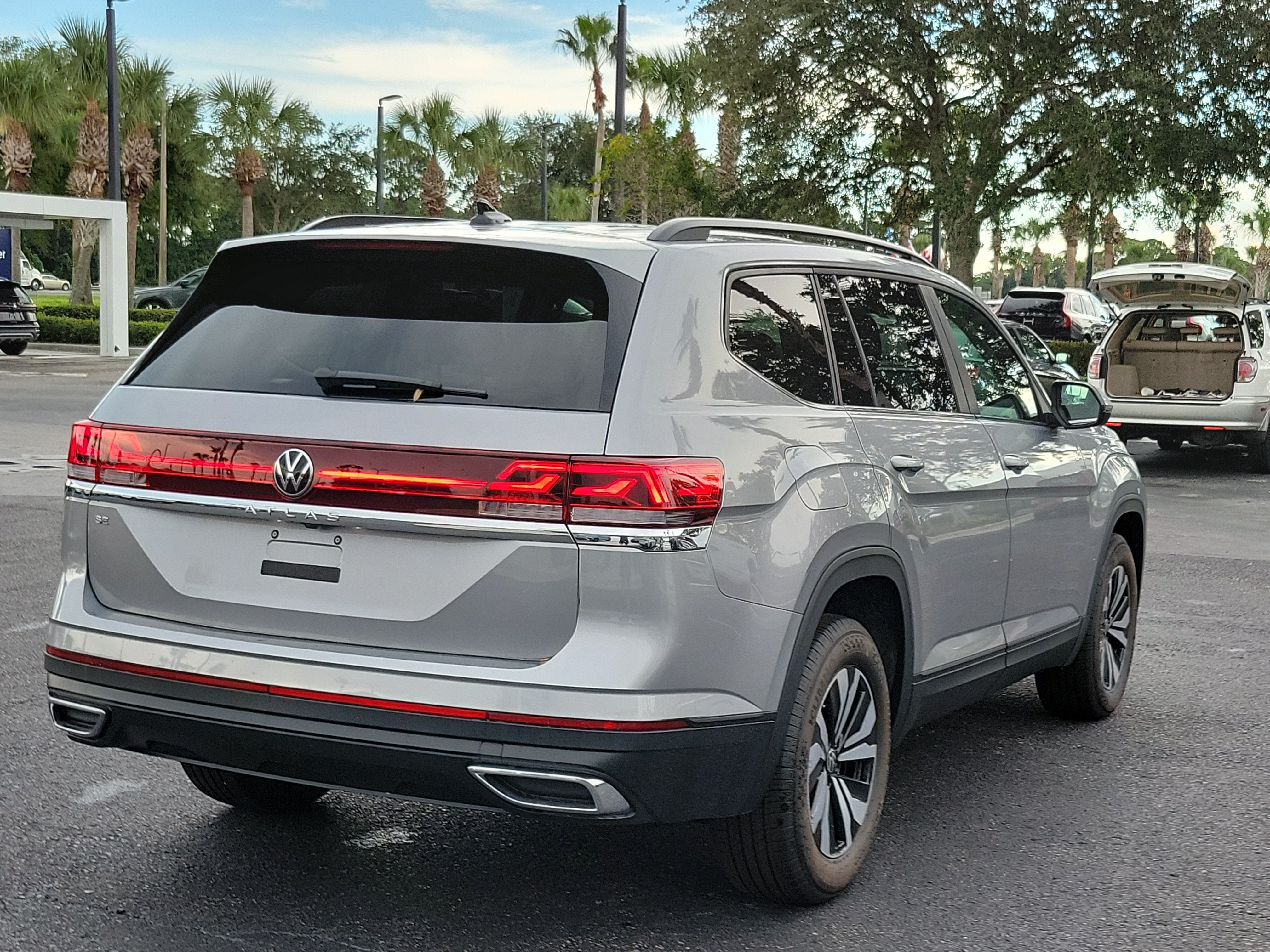 2026 Volkswagen Atlas 2.0T SE