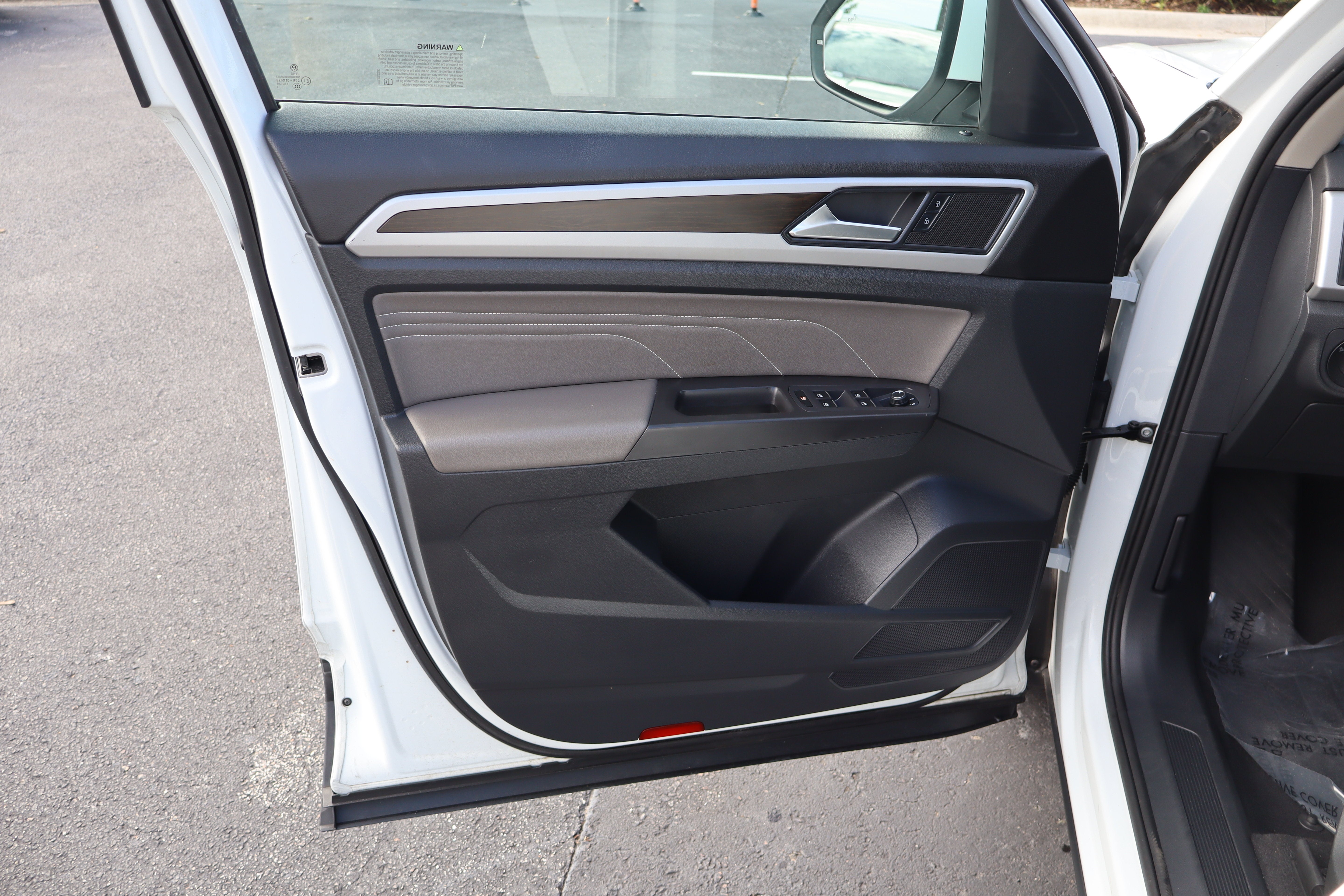 2023 Volkswagen Atlas 2.0T SE