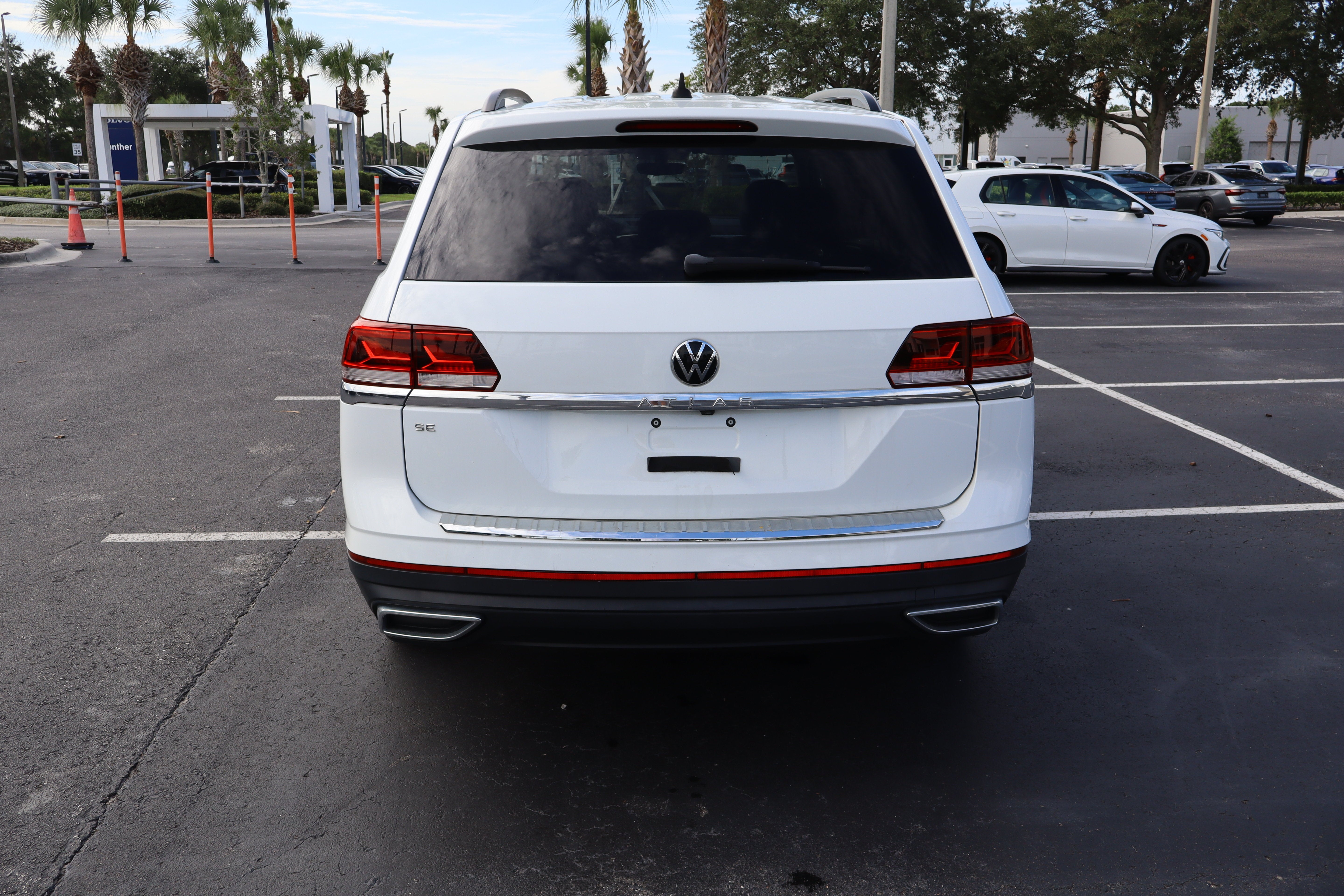 2023 Volkswagen Atlas 2.0T SE