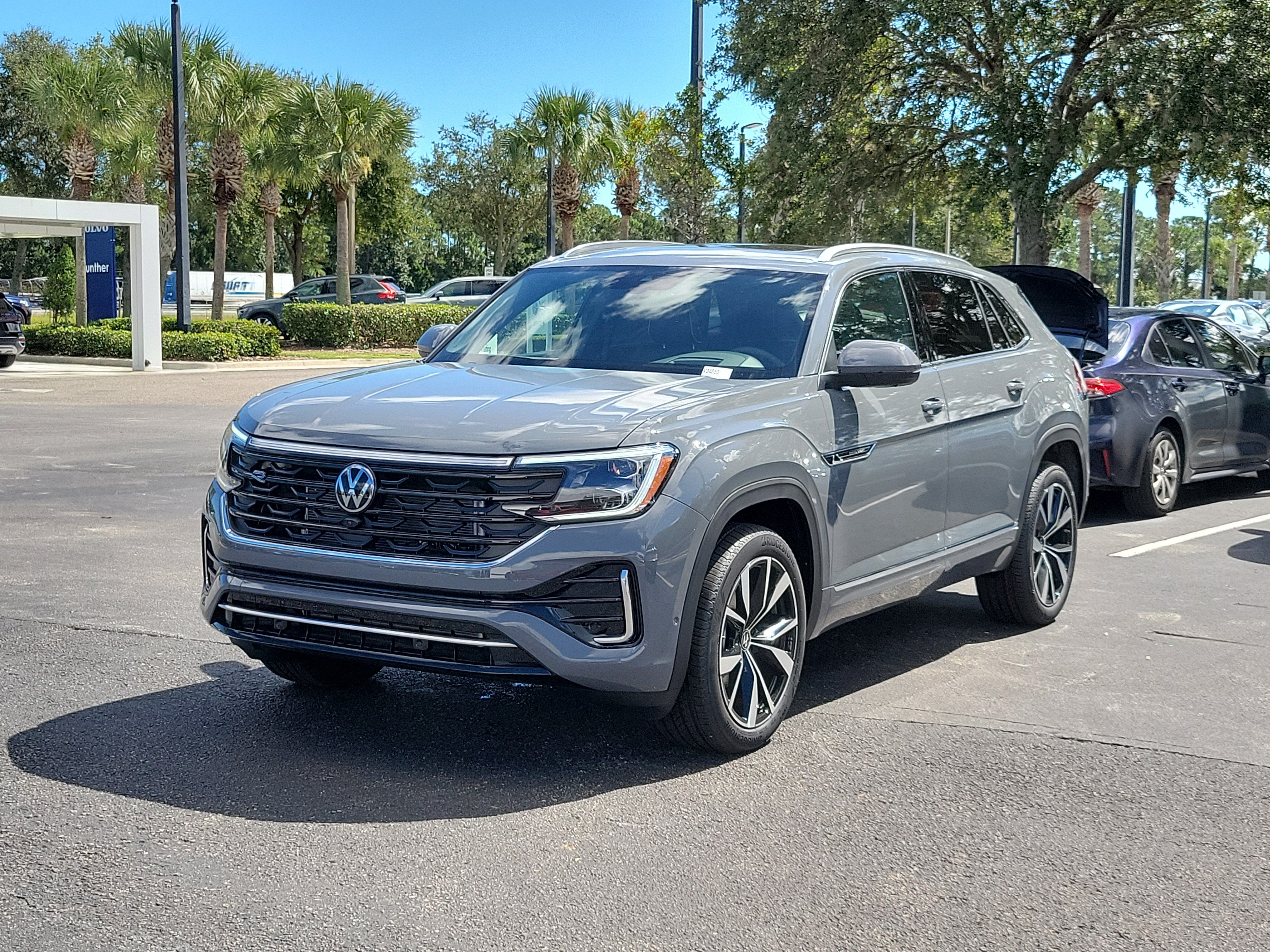 2026 Volkswagen Atlas Cross Sport 2.0T SEL Premium R-Line