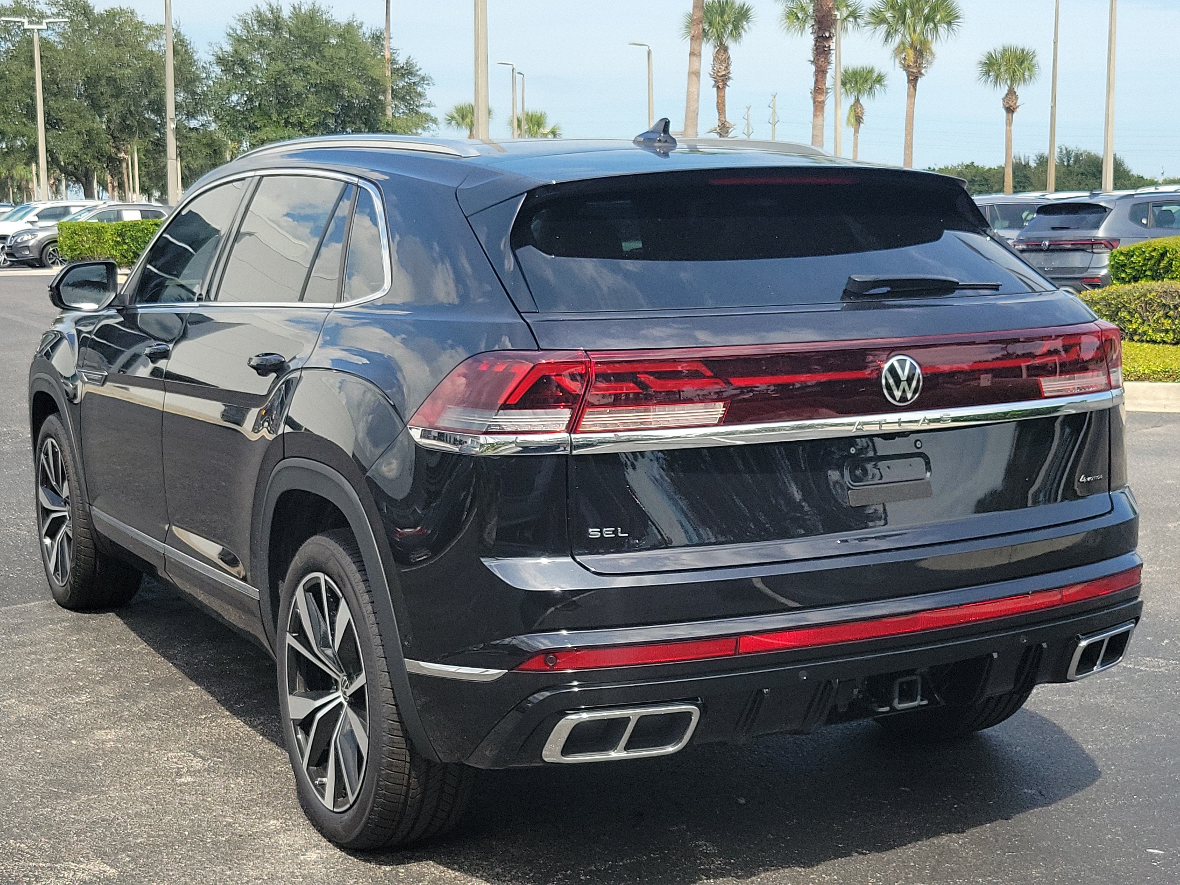 2026 Volkswagen Atlas Cross Sport 2.0T SEL Premium R-Line