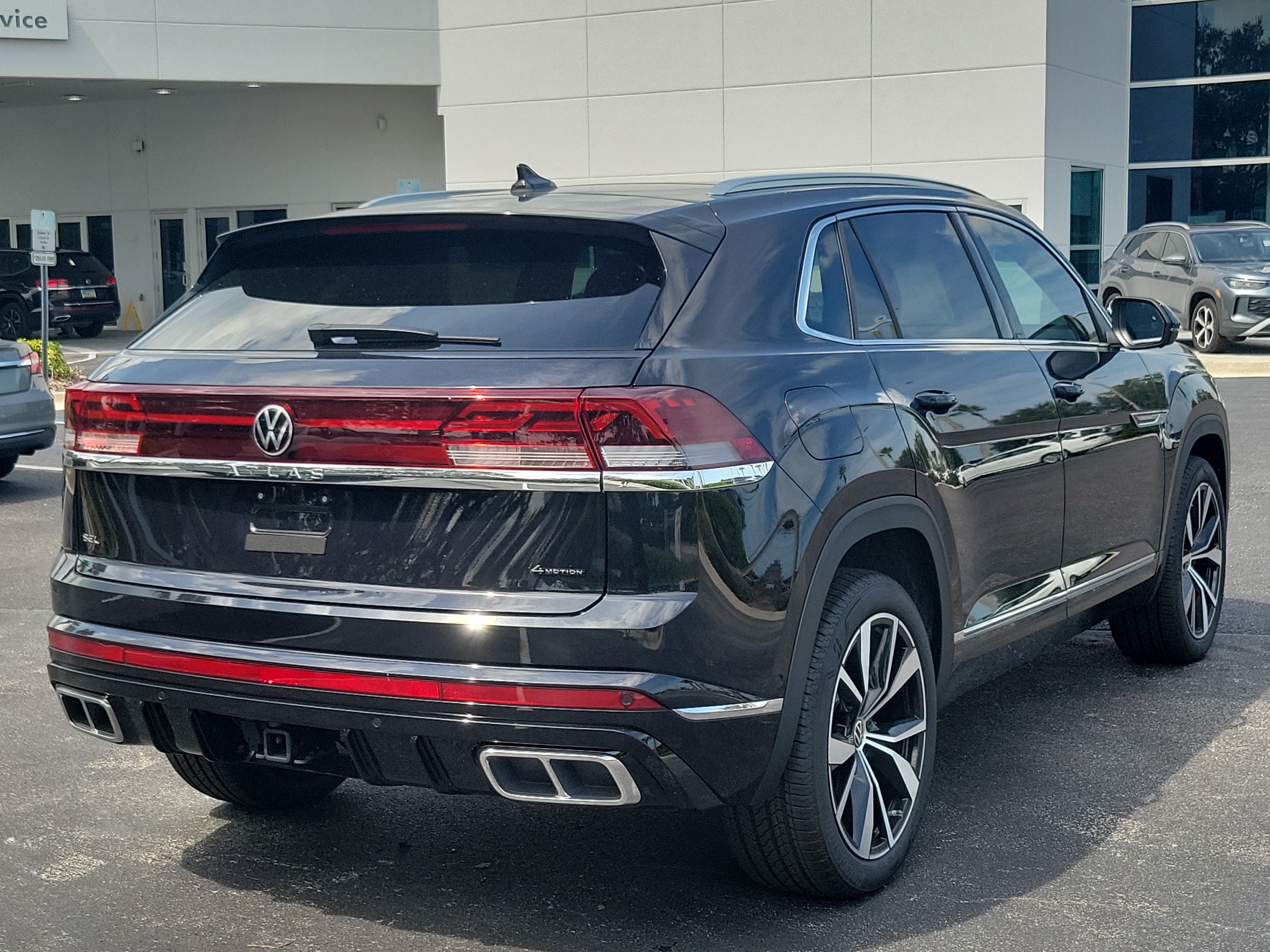 2026 Volkswagen Atlas Cross Sport 2.0T SEL Premium R-Line