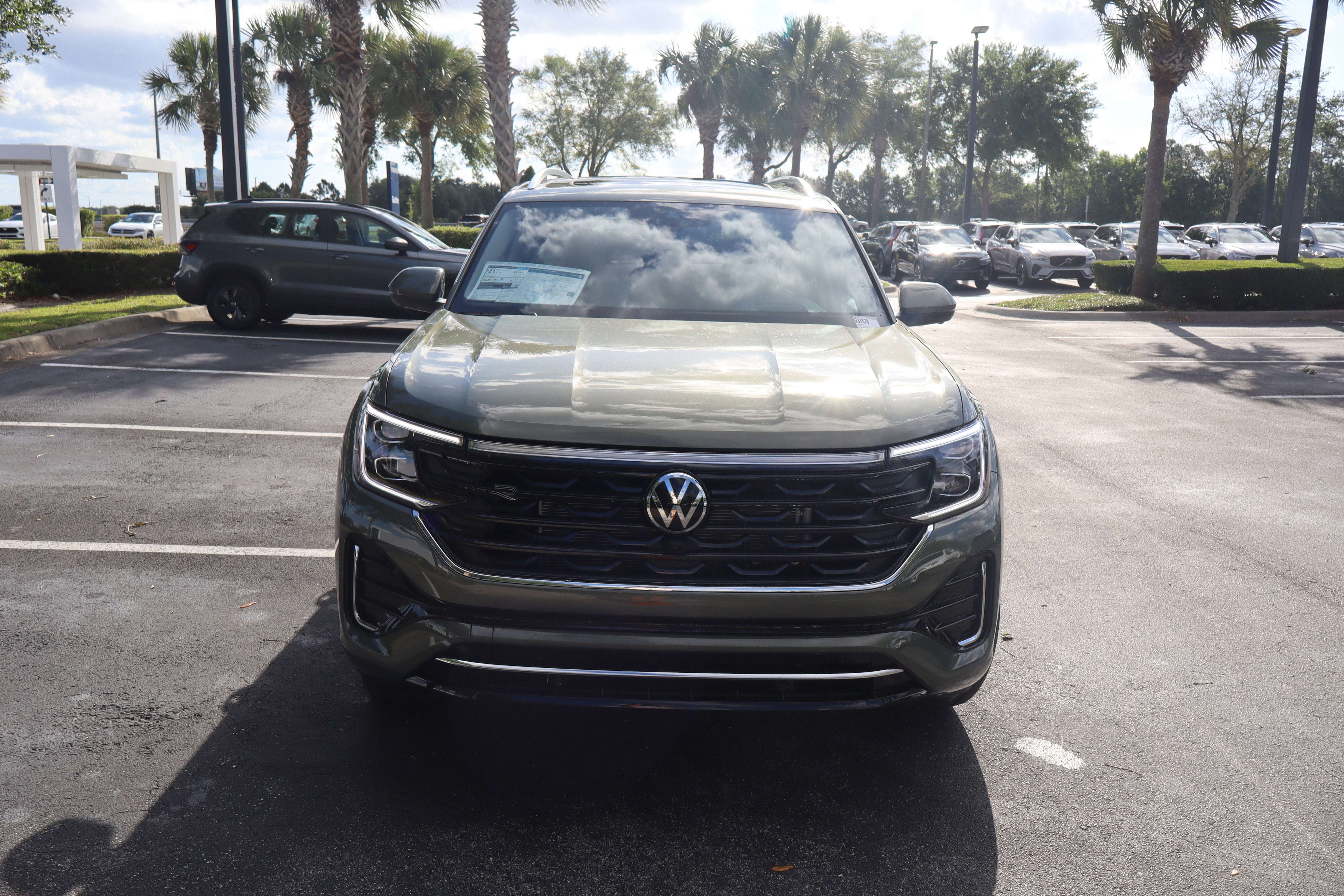 2026 Volkswagen Atlas 2.0T SEL Premium R-Line