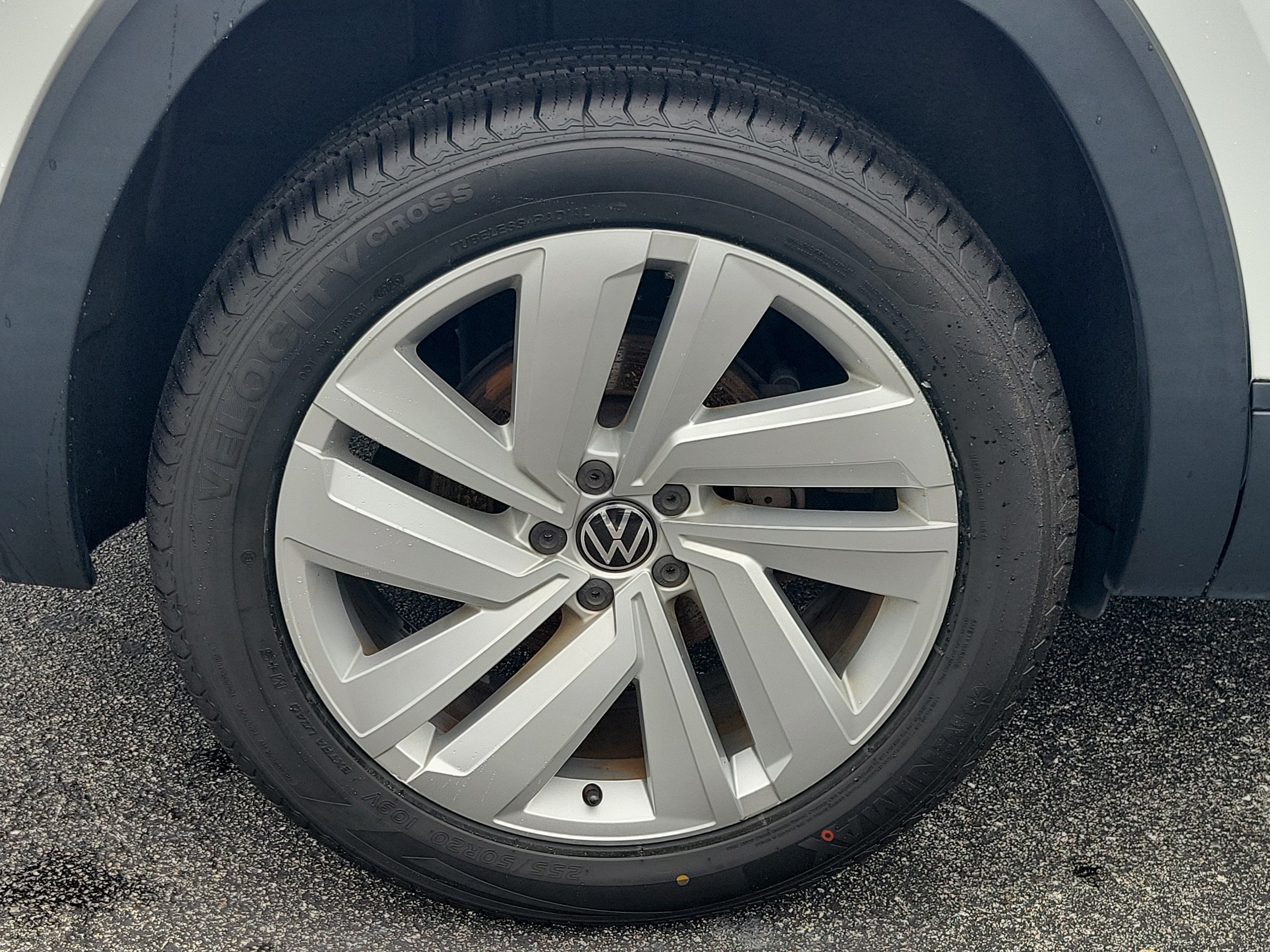2022 Volkswagen Atlas Cross Sport 3.6L V6 SE w/Technology