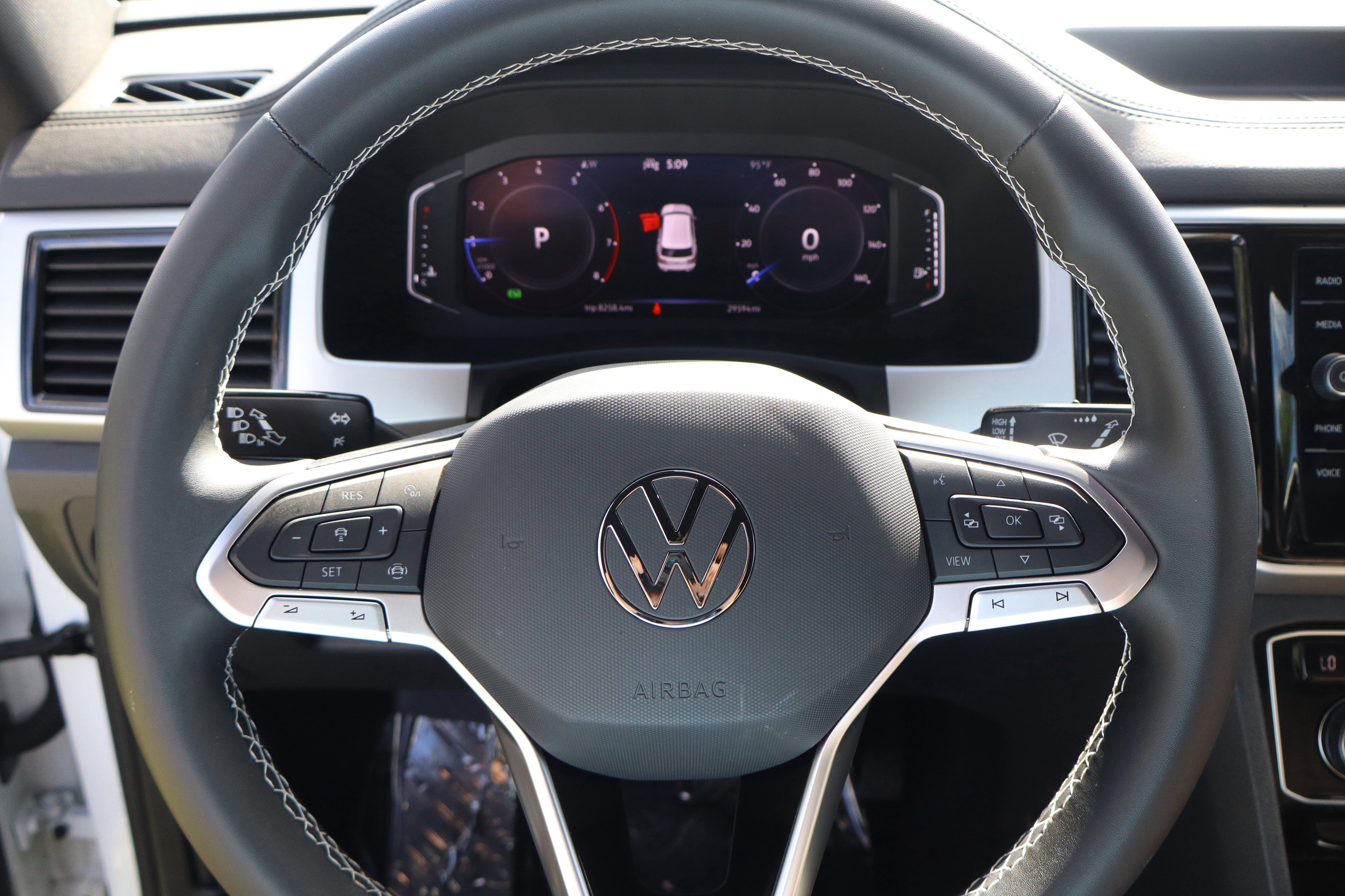 2022 Volkswagen Atlas Cross Sport 3.6L V6 SE w/Technology