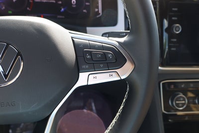 2022 Volkswagen Atlas Cross Sport 3.6L V6 SE w/Technology