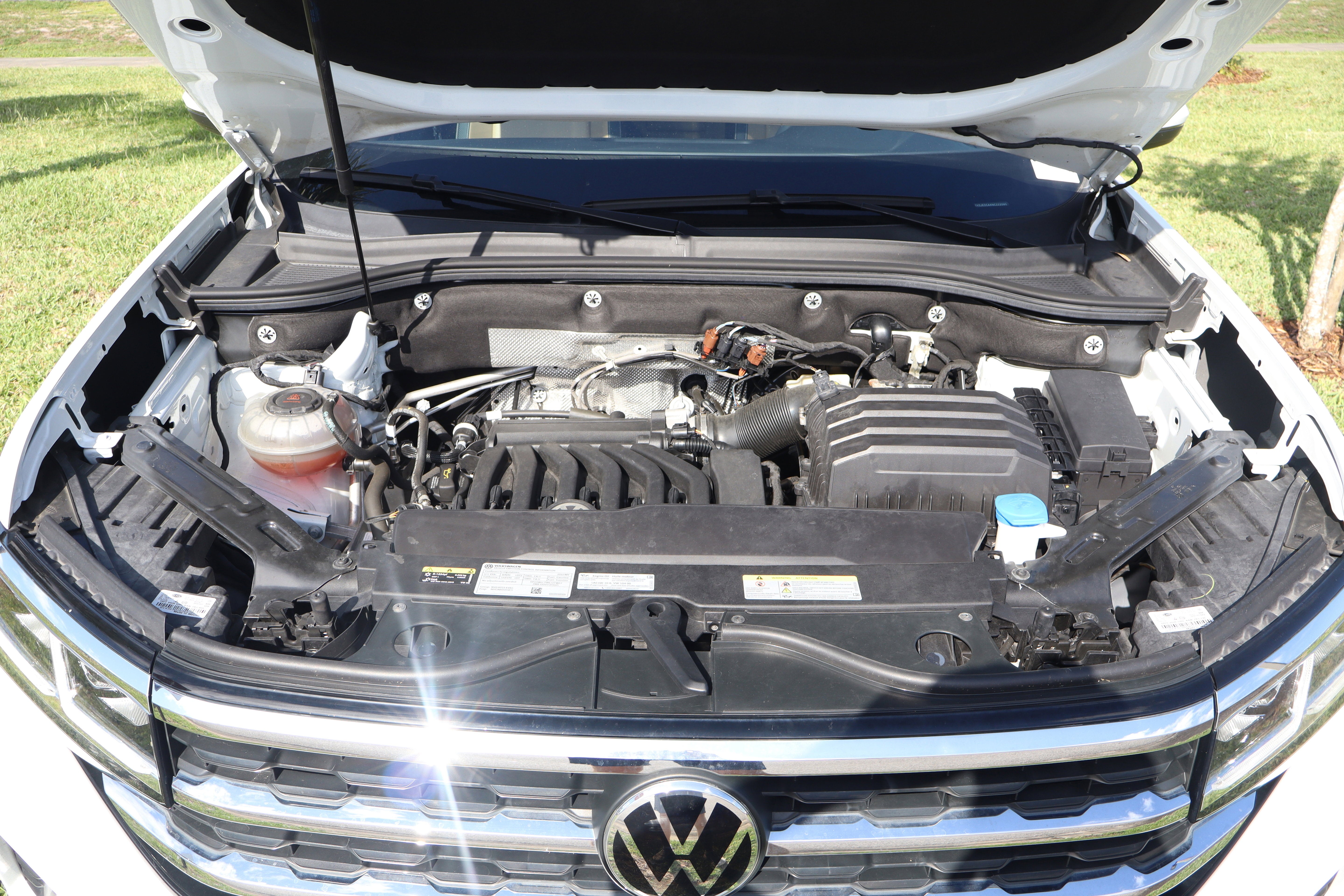 2022 Volkswagen Atlas Cross Sport 3.6L V6 SE w/Technology