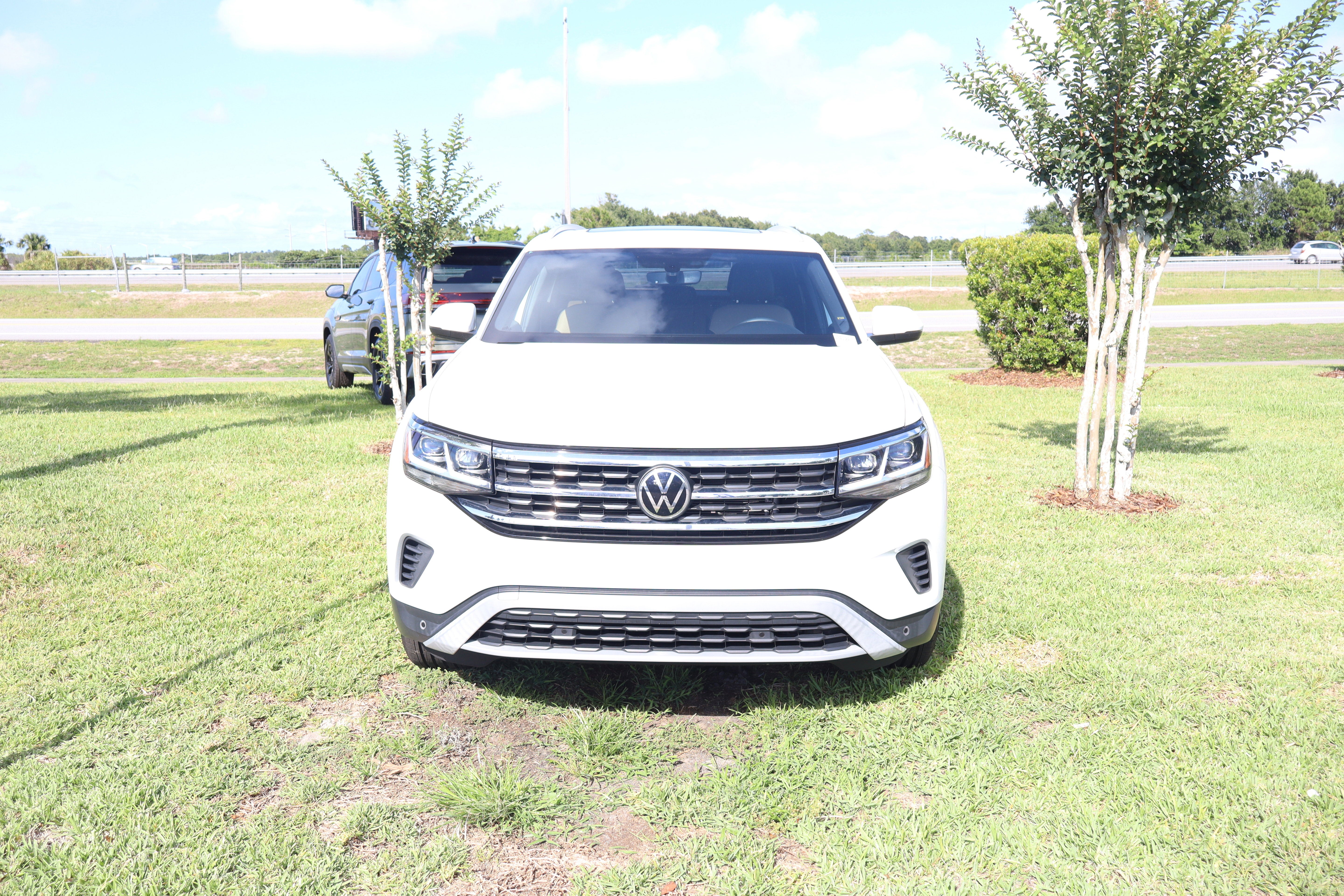 2022 Volkswagen Atlas Cross Sport 3.6L V6 SE w/Technology